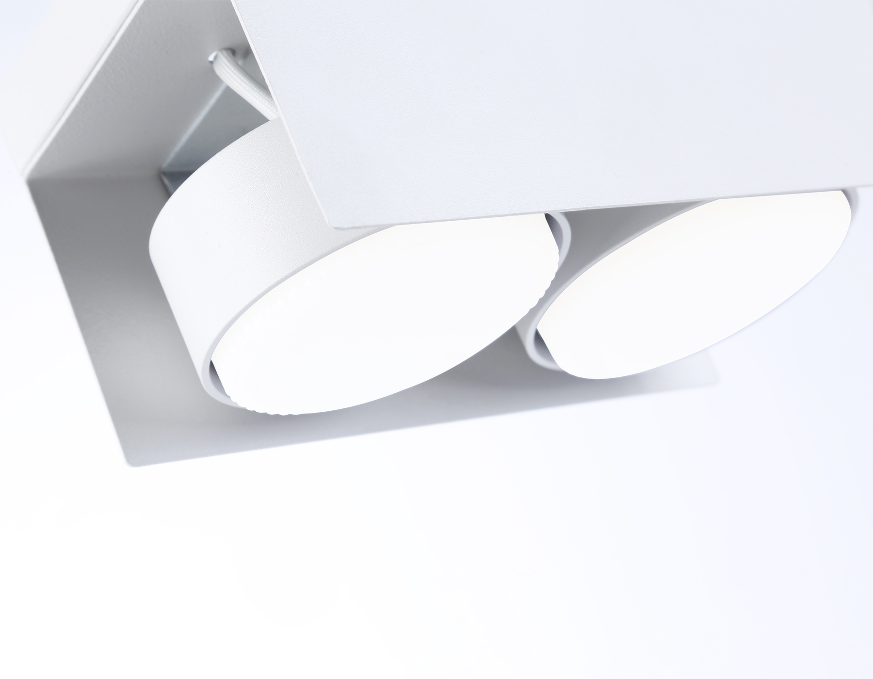 Светильник подвесной Ambrella TN70857/2 SWH белый песок GX53/2 172*92*1090