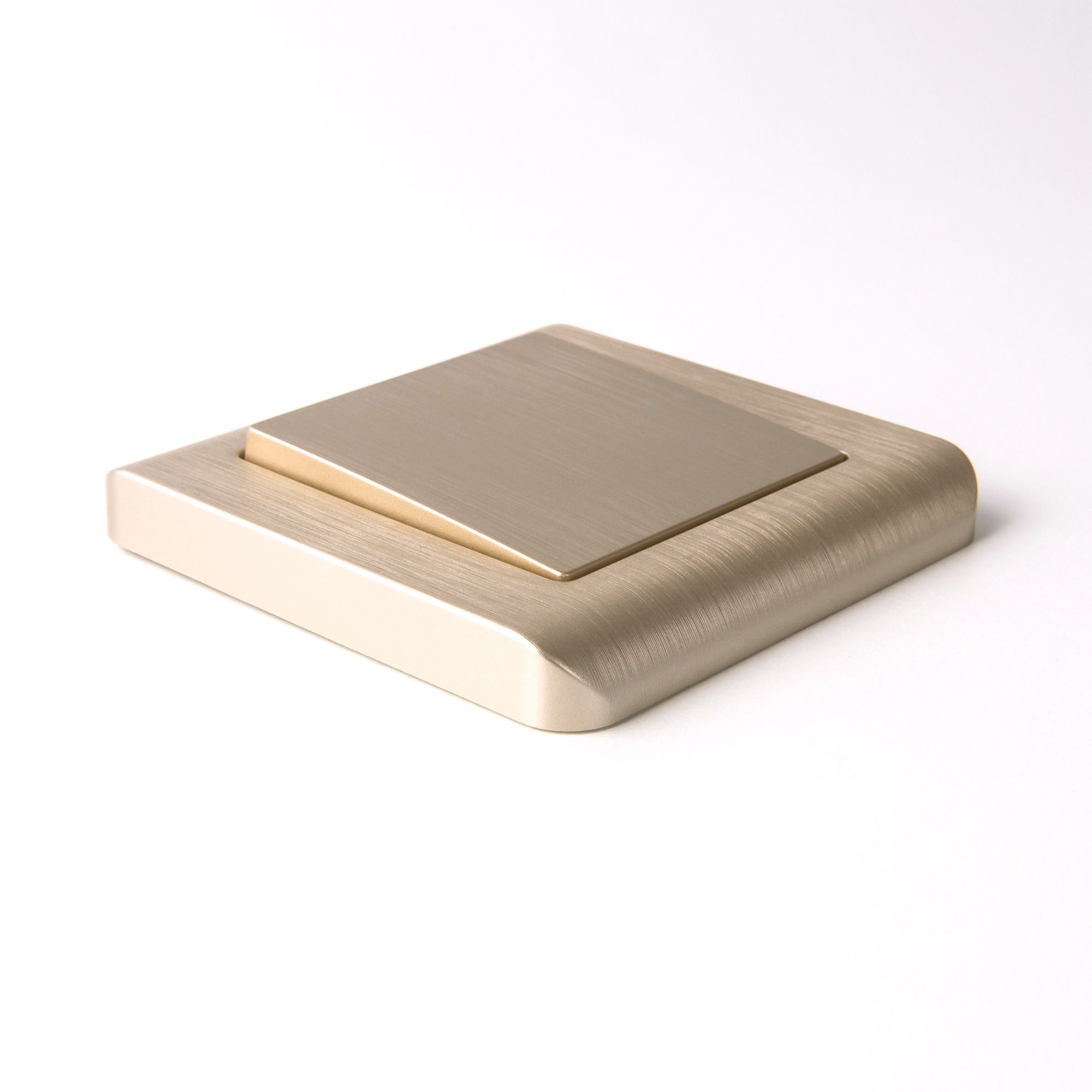 Выключатель одноклавишный проходной WERKEL (шампань рифленый) WL10-SW-1G-2W / W1112010 / a035611