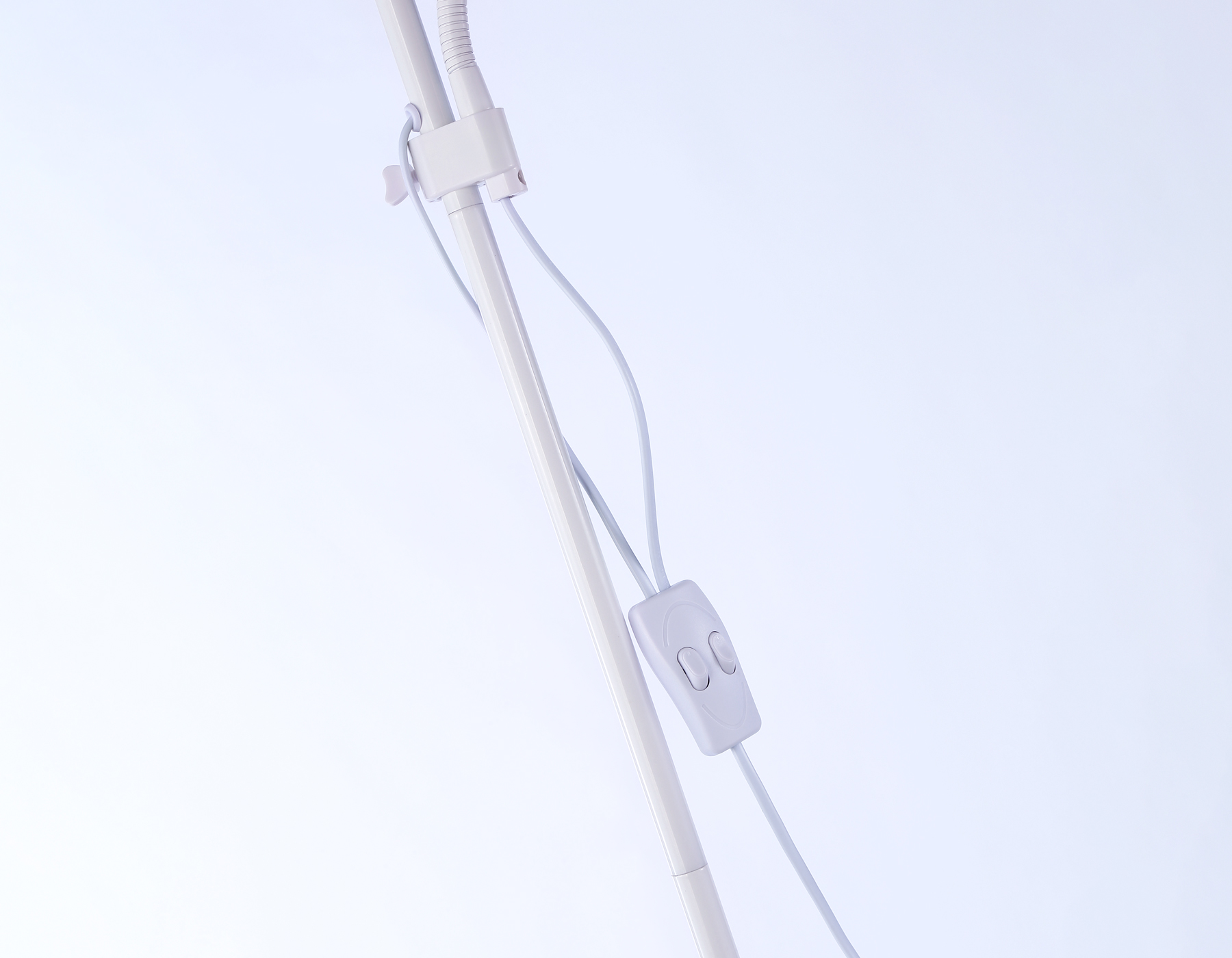 Торшер Ambrella TR97622/2 WH белый E27+E14 max 40W D245/100*1770