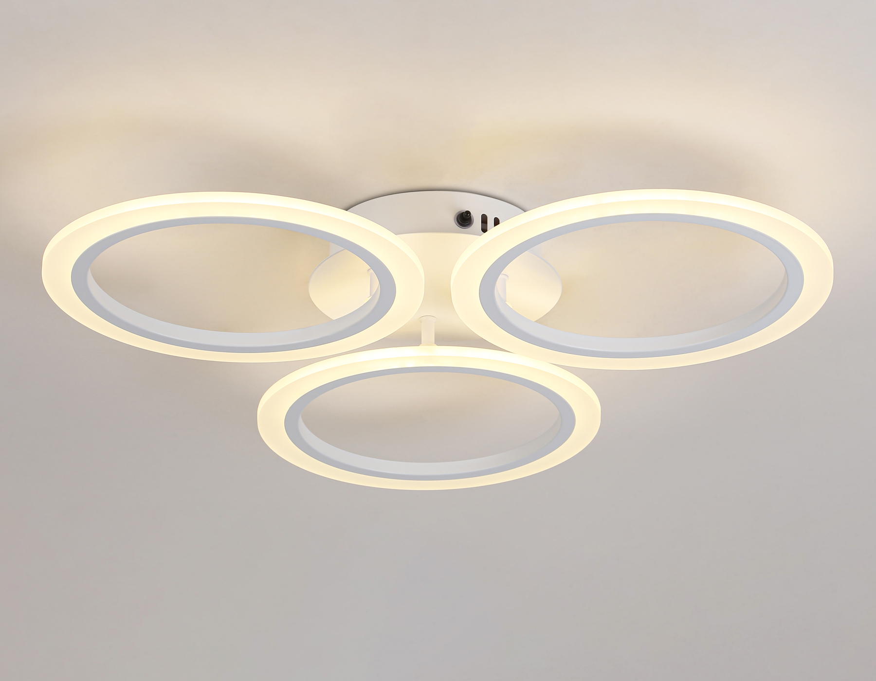 Потолочный светодиодный светильник с пультом Ambrella FA4052/3 WH белый 4200K/3000/6400K 51W D580*80 (ПДУ ИК)