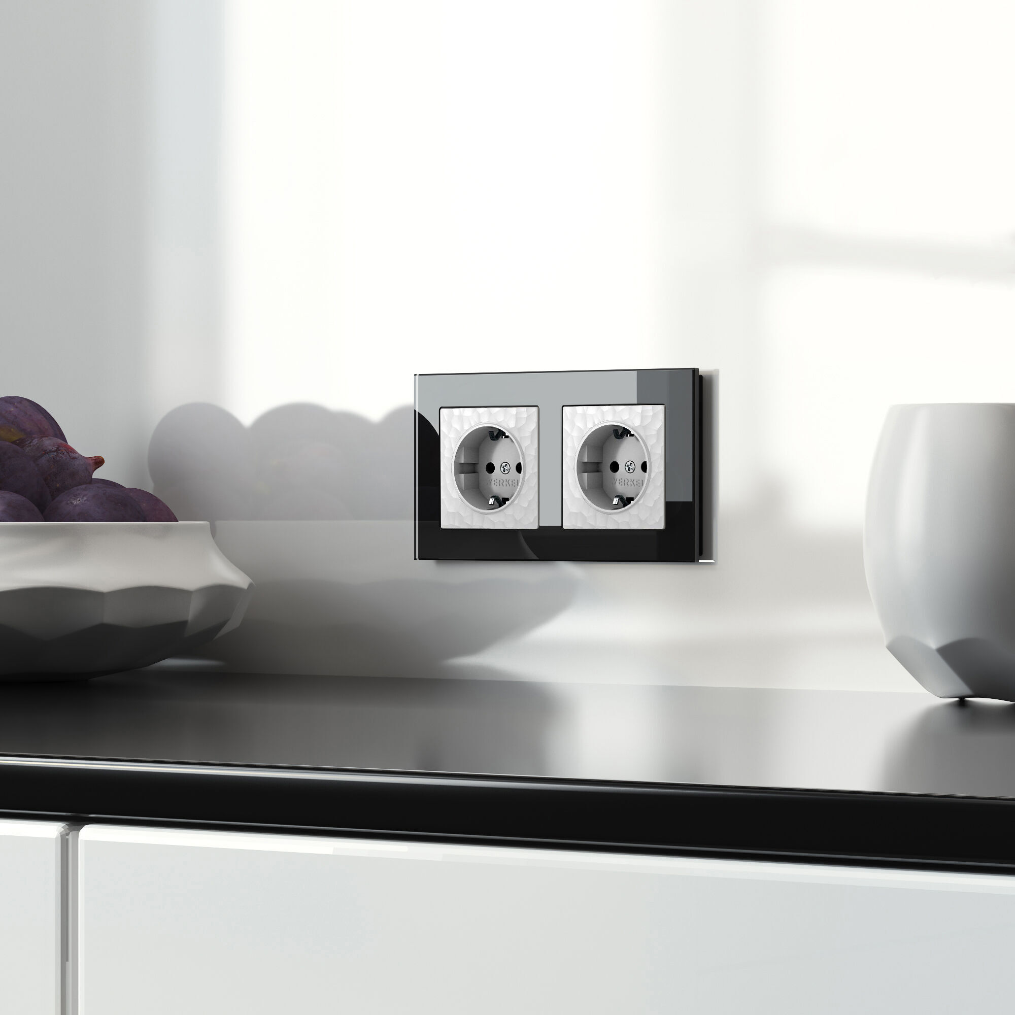 Розетка с заземлением и шторками Werkel Hammer (белый) / W1271101 / a052020