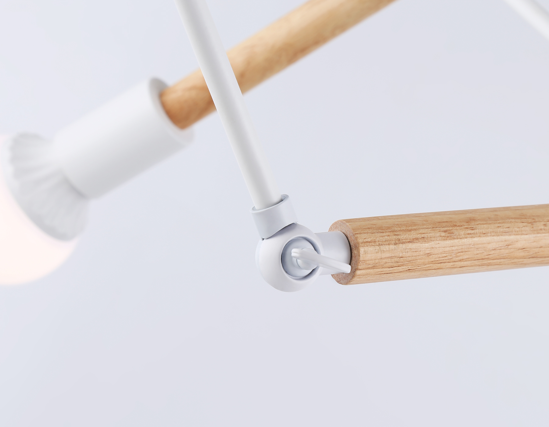 TR80485/6 WH/LW белый/светлое дерево E27/6 max 60W D930*510