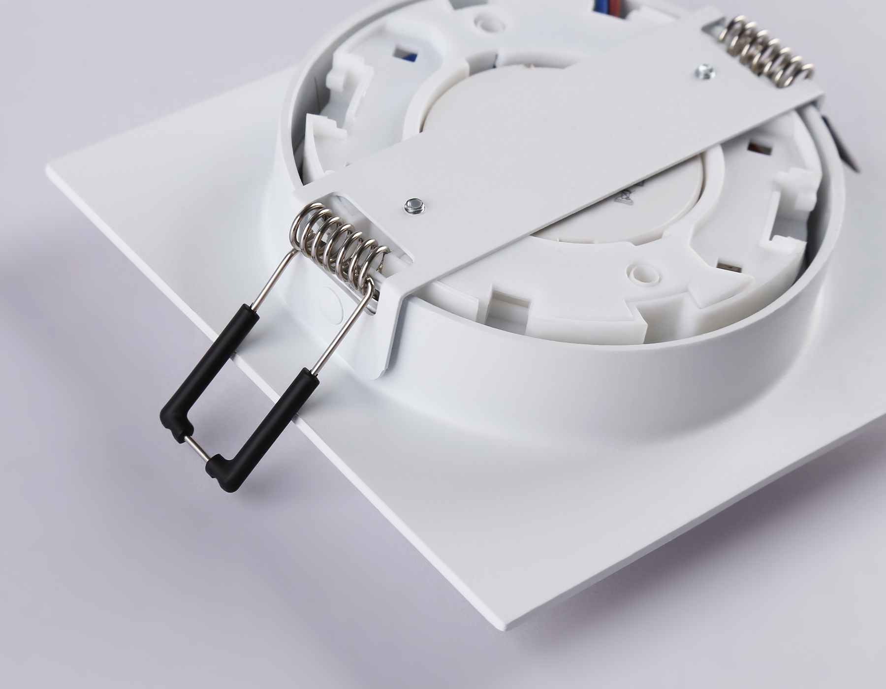 TN5229 WH белый GX53 110*110*35