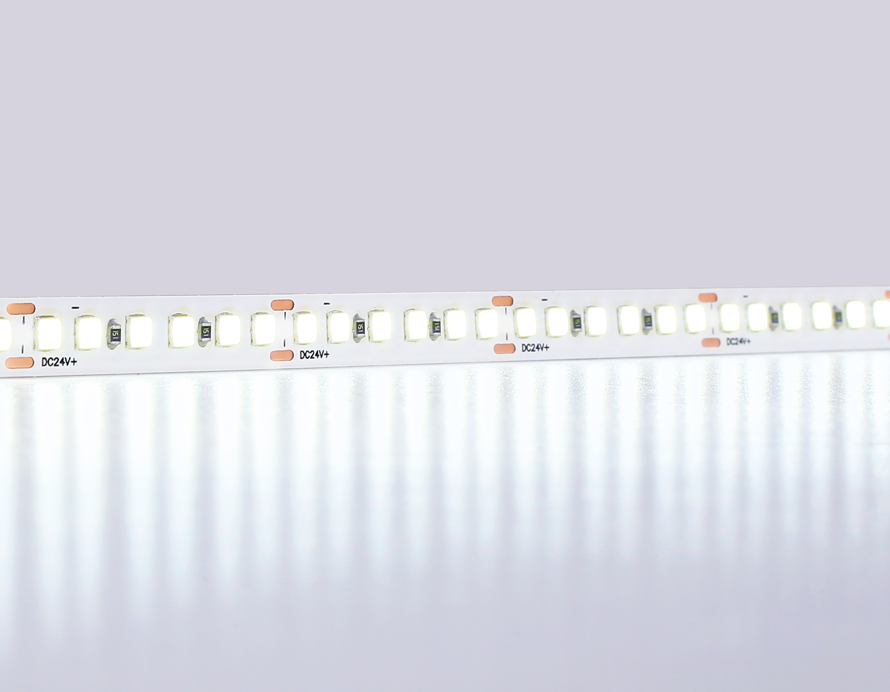 GS3213 2835 180Led/ 14.4W m/ 24V IP20 6500K/ 5000*10*1.2mm (2 конт.) GS3213 2835 180Led/ 14.4W m/ 24V IP20 6500K/ 5000*10*1.2mm (2 конт.)