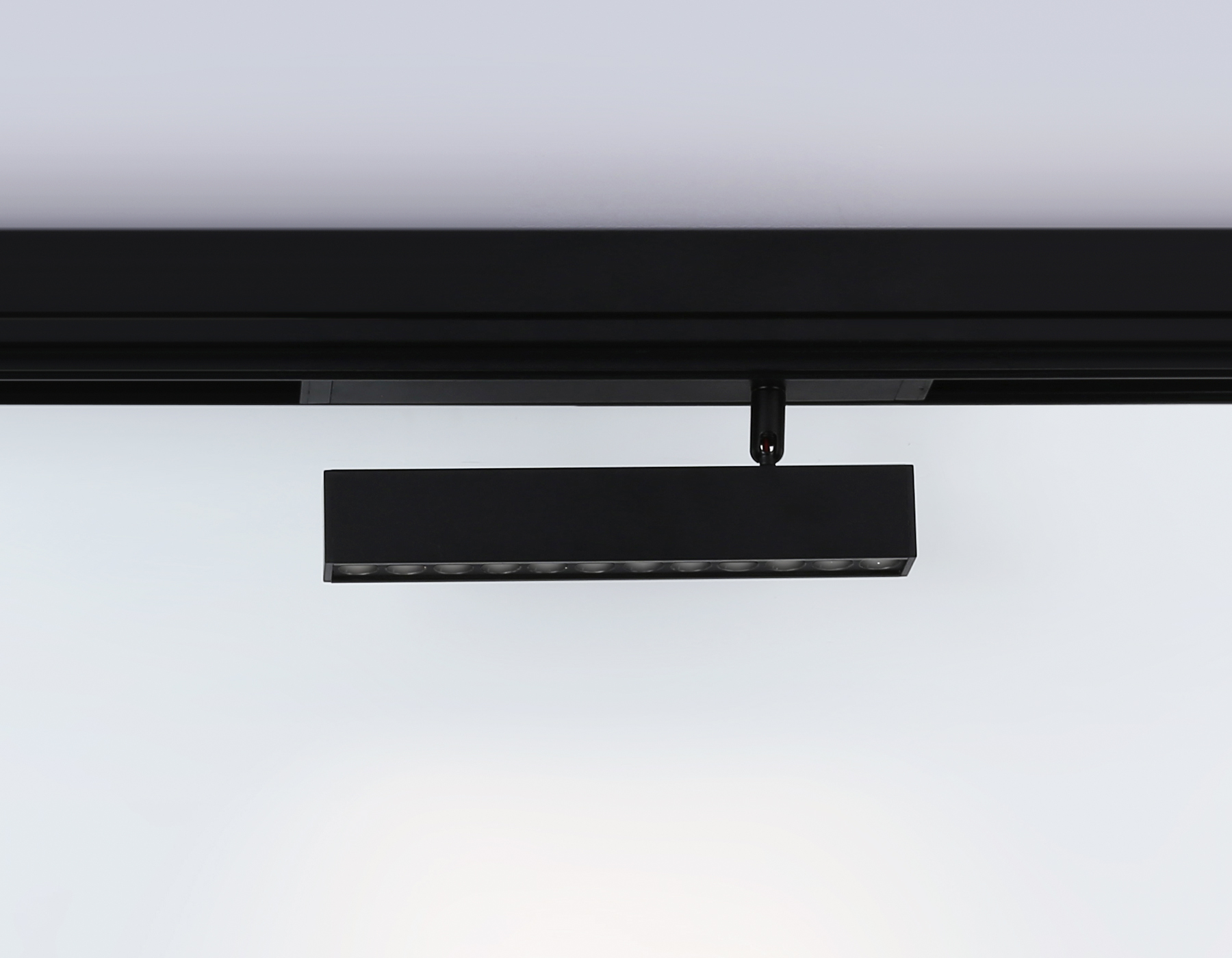 GL1342 BK черный IP20 12W 3000K-6400K 220V 24° 232*25*112 (Без ПДУ)