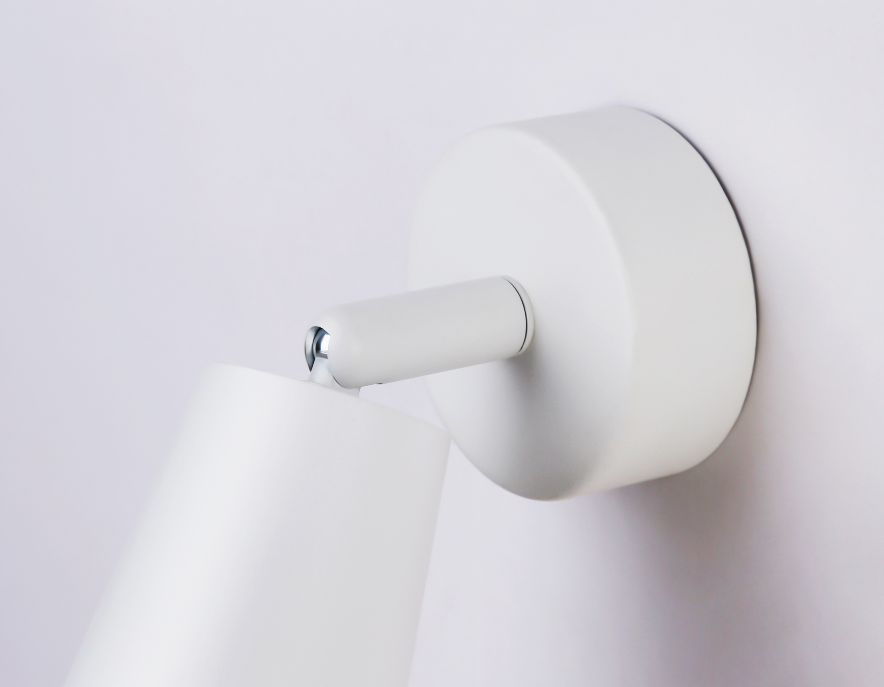 Накладной поворотный спот Ambrella TA13133 WH белый GU10 max 12W D60*L95*H90