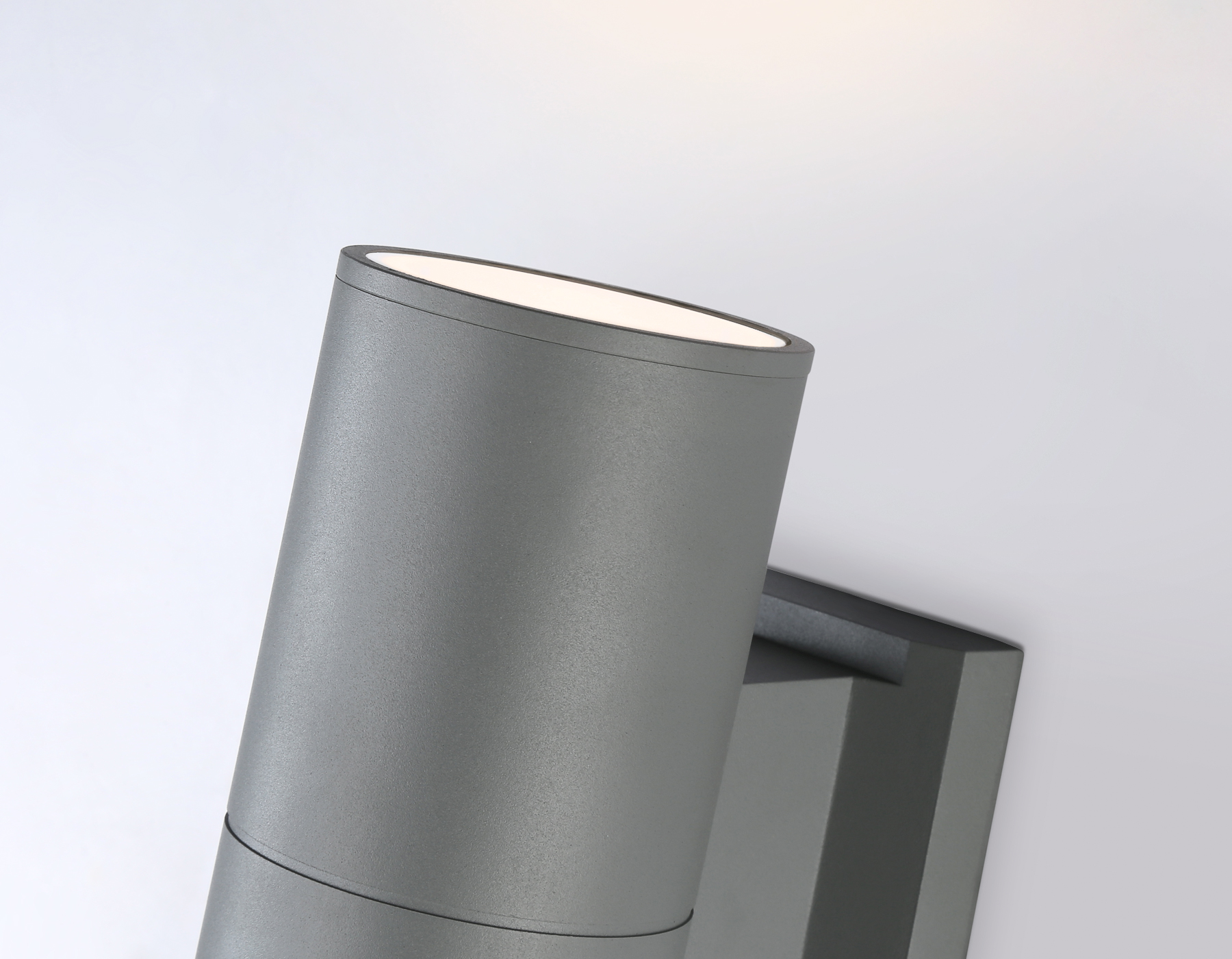 Уличный настенный светильник ST2909 GR серый IP54 E27 max 40W 160*90*155