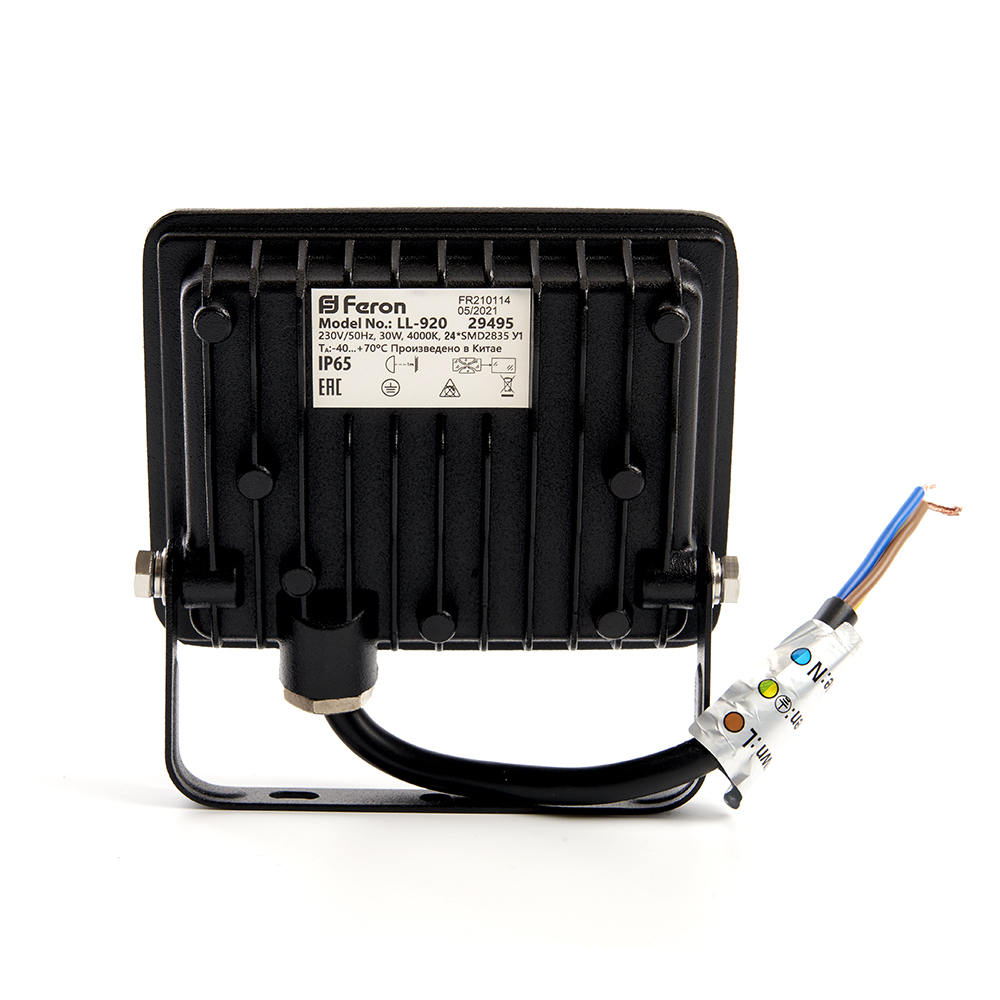 Светодиодный прожектор Feron LL-920 IP65 30W 4000K Светодиодный прожектор Feron LL-920 IP65 30W 4000K