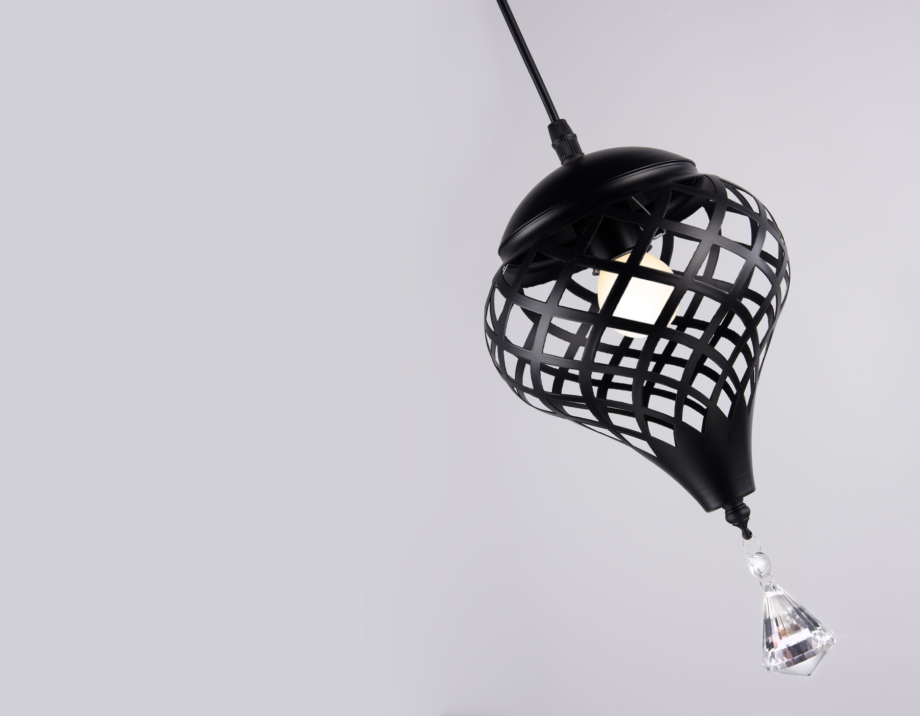 Светильник подвесной Ambrella TR8442 BK черный E27 max 40W D170*800