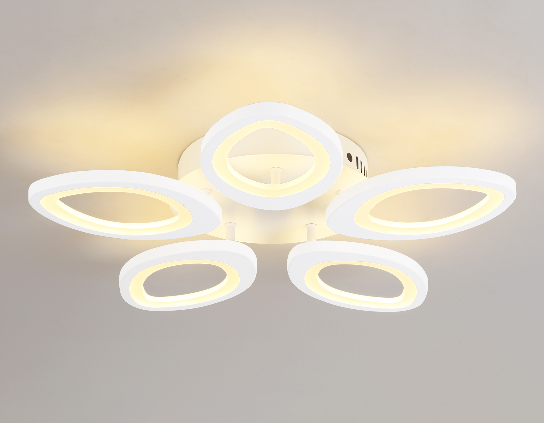 Потолочный светодиодный светильник с пультом Ambrella FA4492/5 WH белый 4200K/3000K/6400K 63W D520*85 (ПДУ ИК)