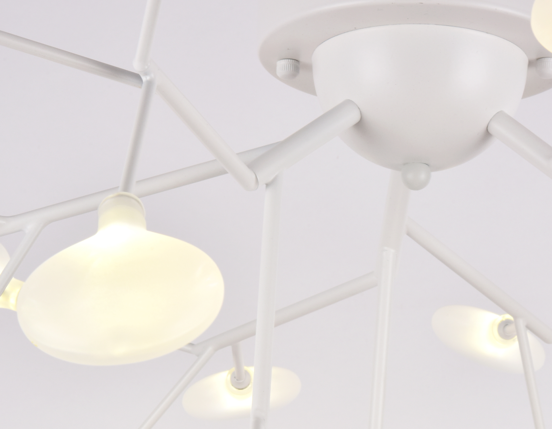 Потолочная люстра Ambrella TR3011/27  белый/матовый G4*27 max 20W D730*430