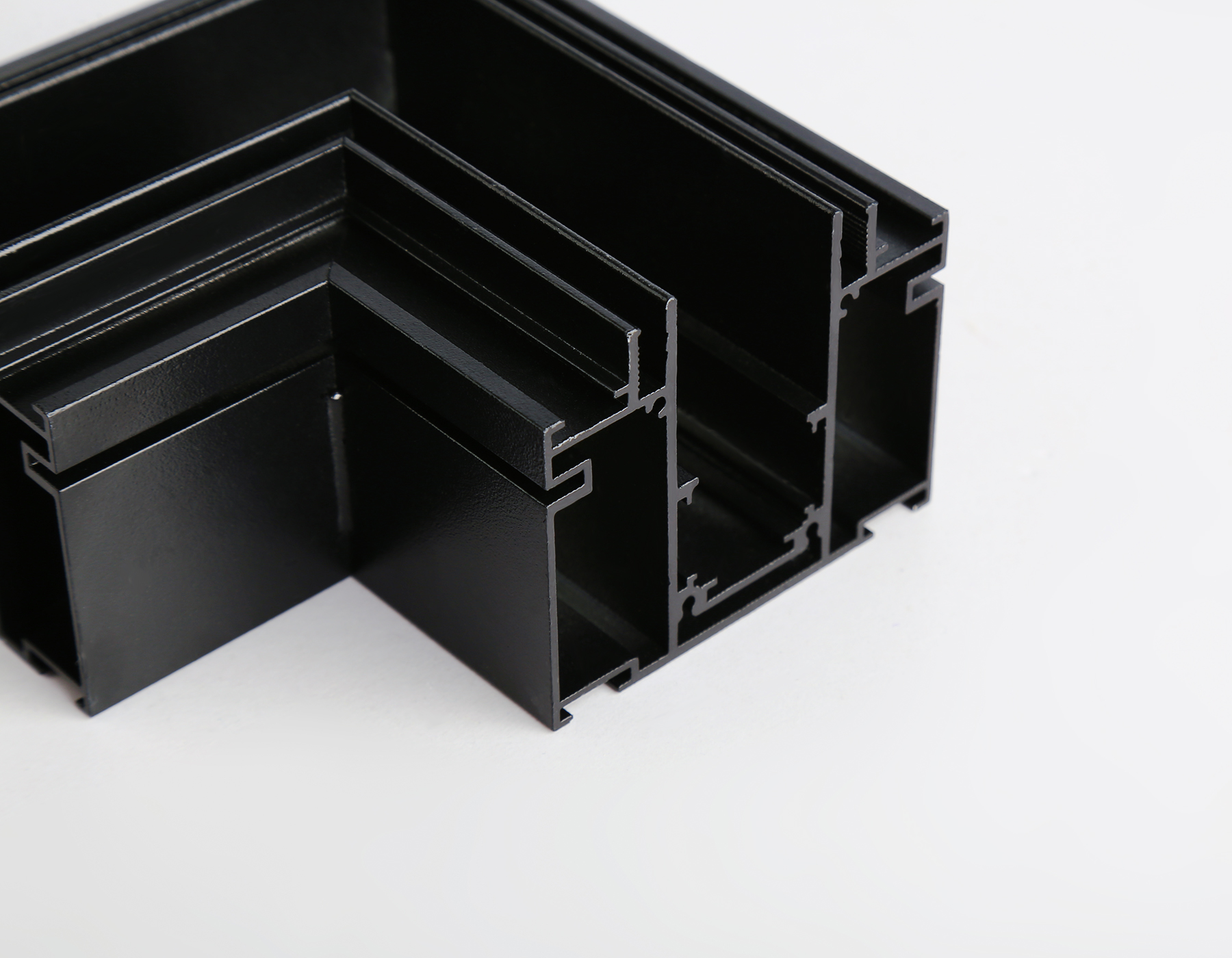 GL3392 BK черный коннектор угловой для шинопровода Magnetic 48V в натяжной потолок GL3392 BK черный коннектор угловой для шинопровода Magnetic 48V в натяжной потолок