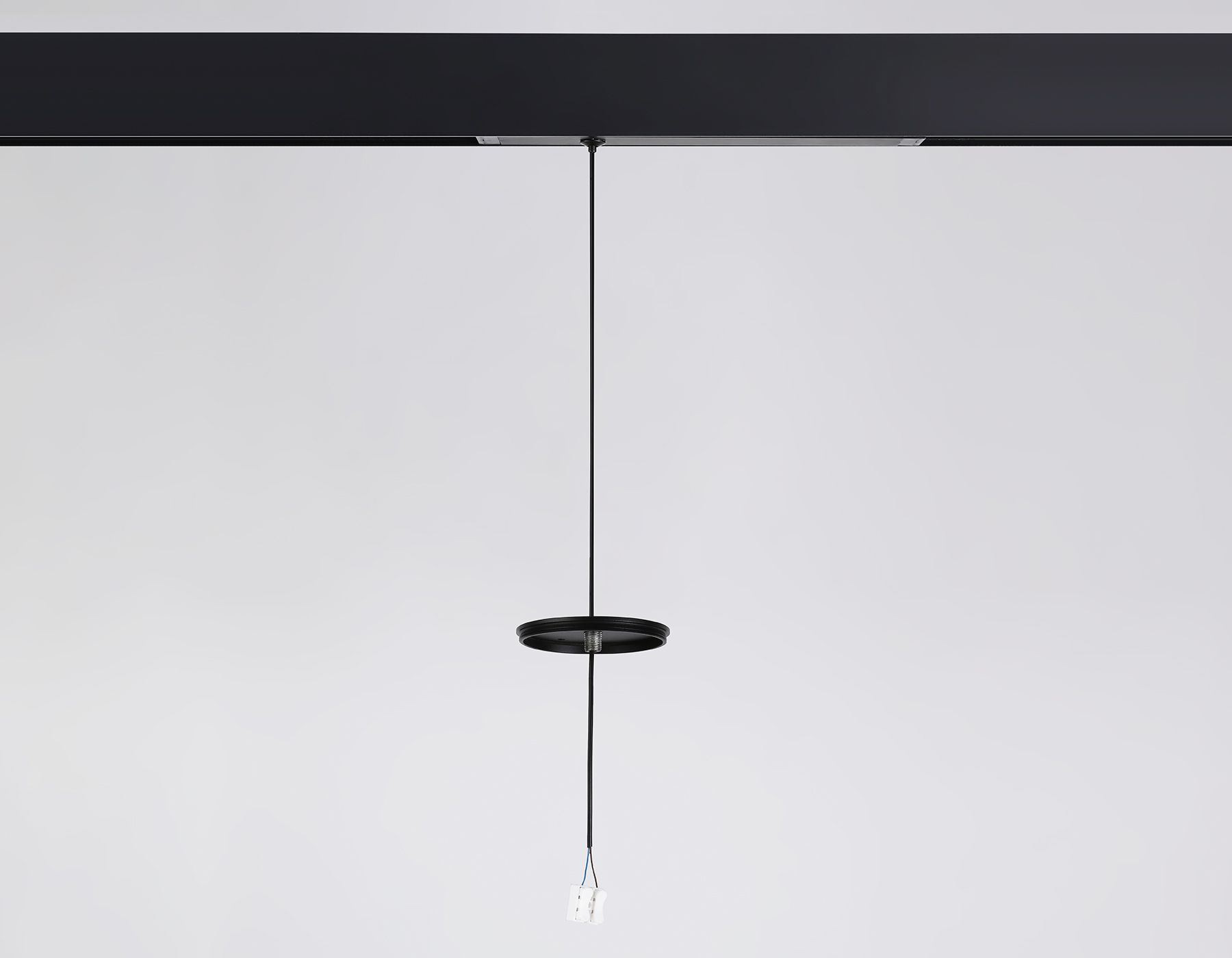 A2660 BK черный крепеж трековый подвесной для корпуса DIY D85mm 240*42*25 H1500