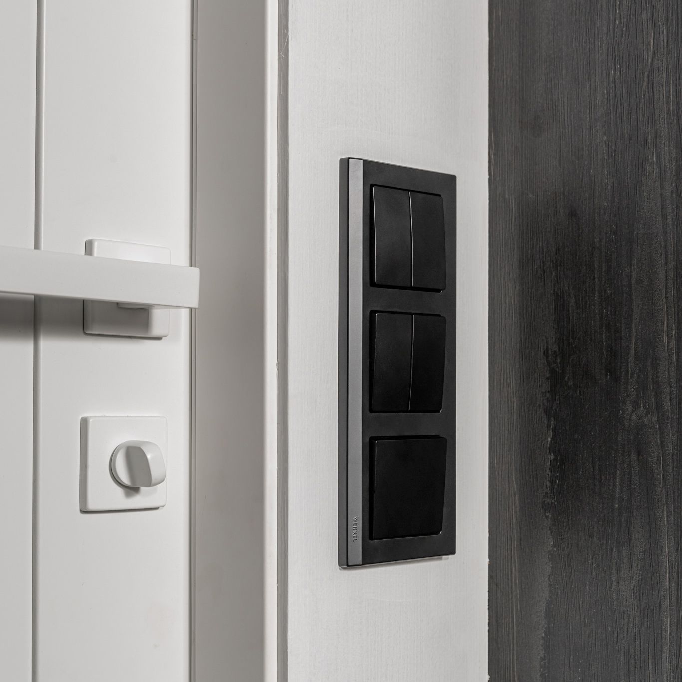 Рамка WERKEL Stark на 3 поста (черный) WL04-Frame-03-black / W0031808 / a029216