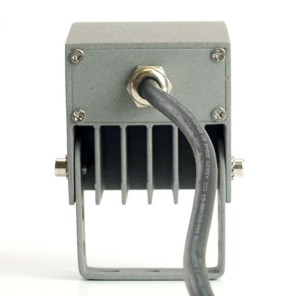 Светодиодный светильник ландшафтно-архитектурный Feron LL-895  AC220-240 4W 6400K IP66, квадрат