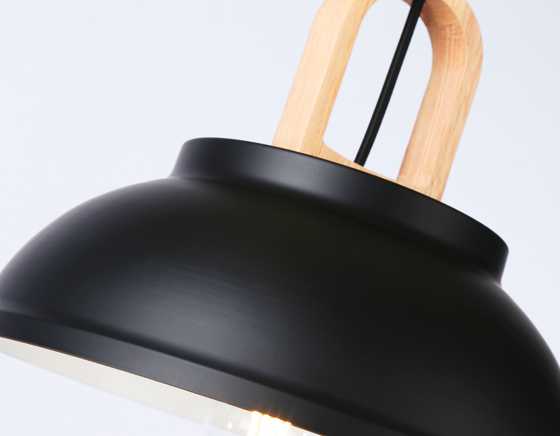 Подвесной светильник TR8192 BK/LW черный/светлое дерево E27 max 40W D290*900 Подвесной светильник TR8192 BK/LW черный/светлое дерево E27 max 40W D290*900