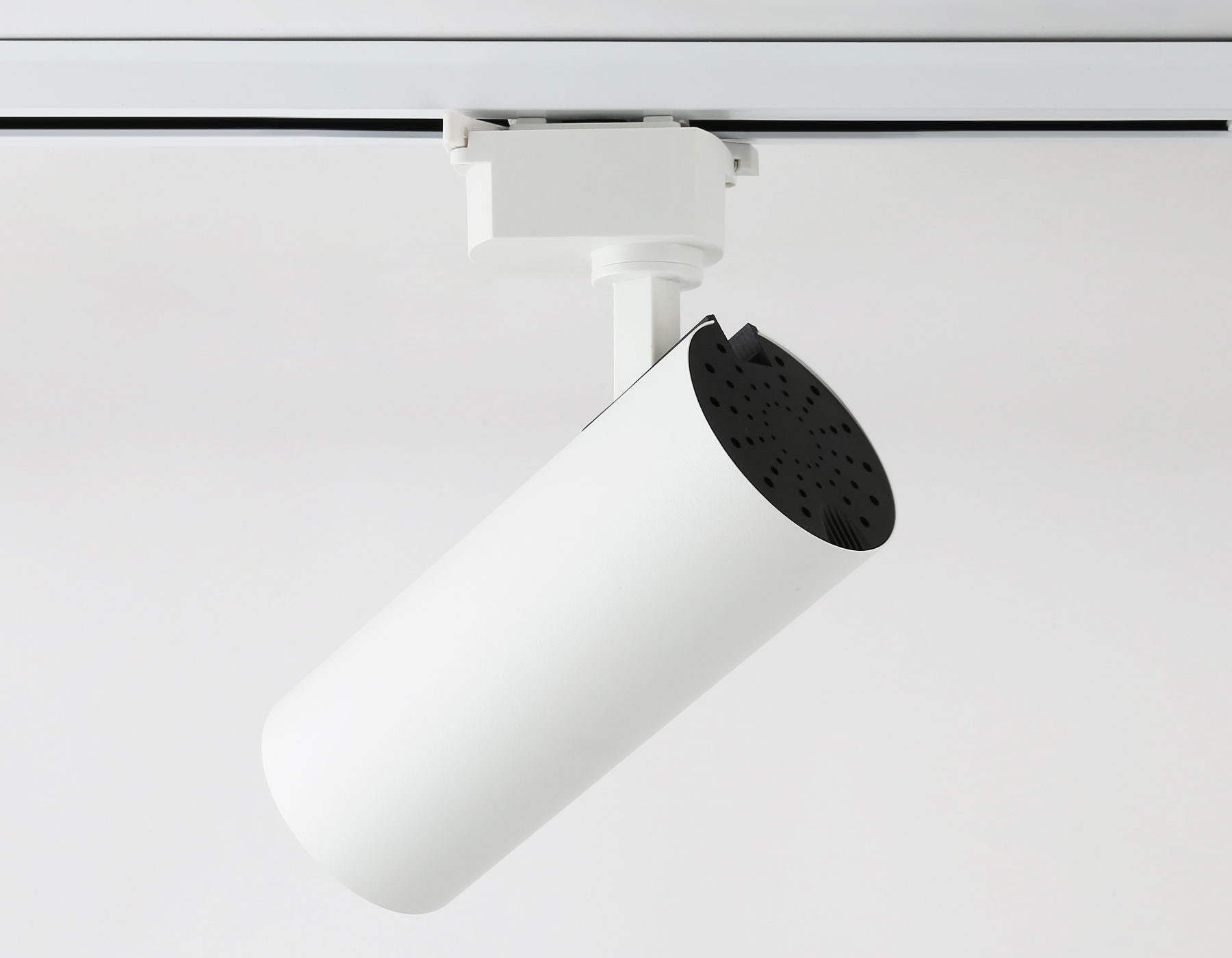 Светильник трековый Ambrella GL5822 WH белый LED 24W 4200K 24°