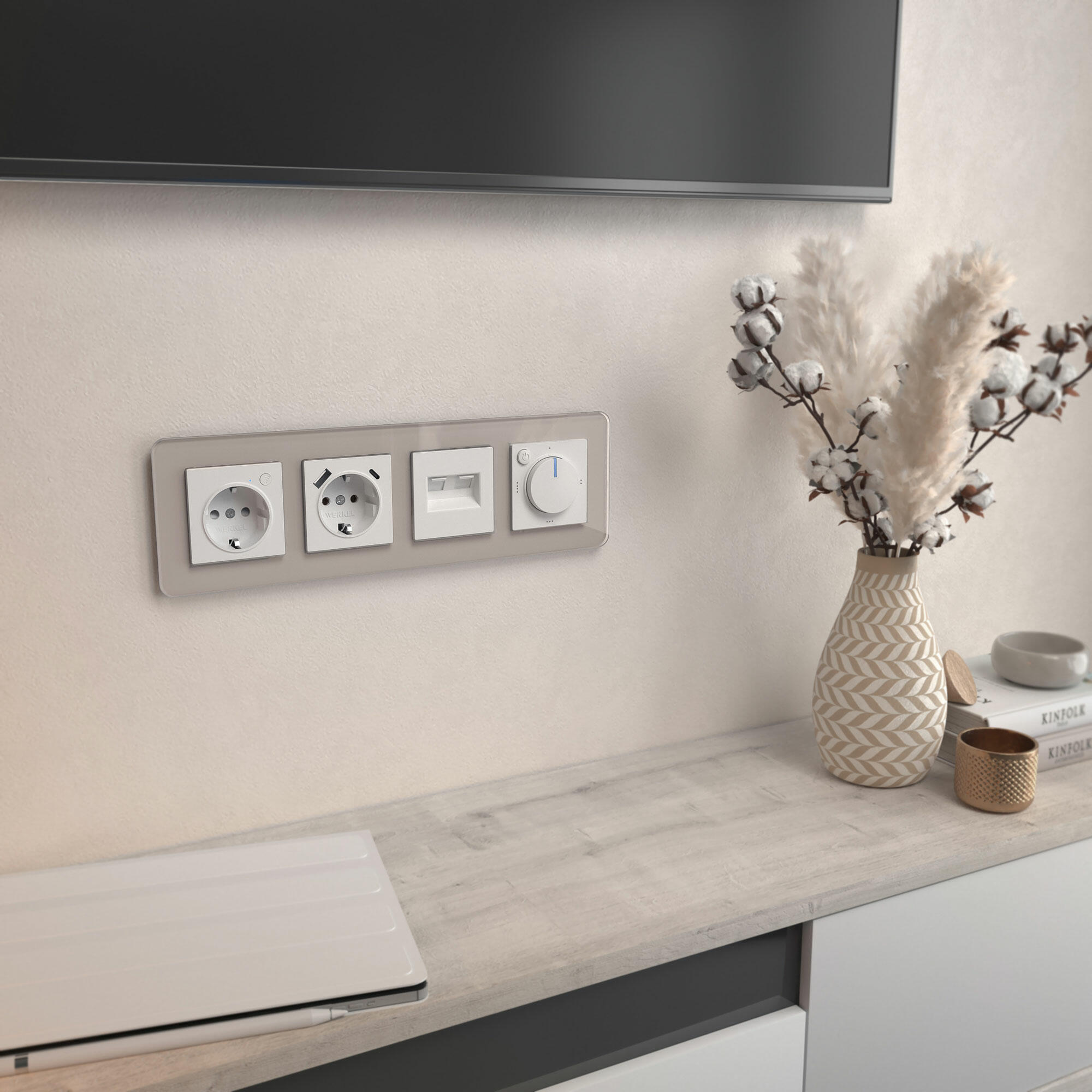 Рамка WERKEL на 4 поста Elite (дымчатый, стекло) W0042417