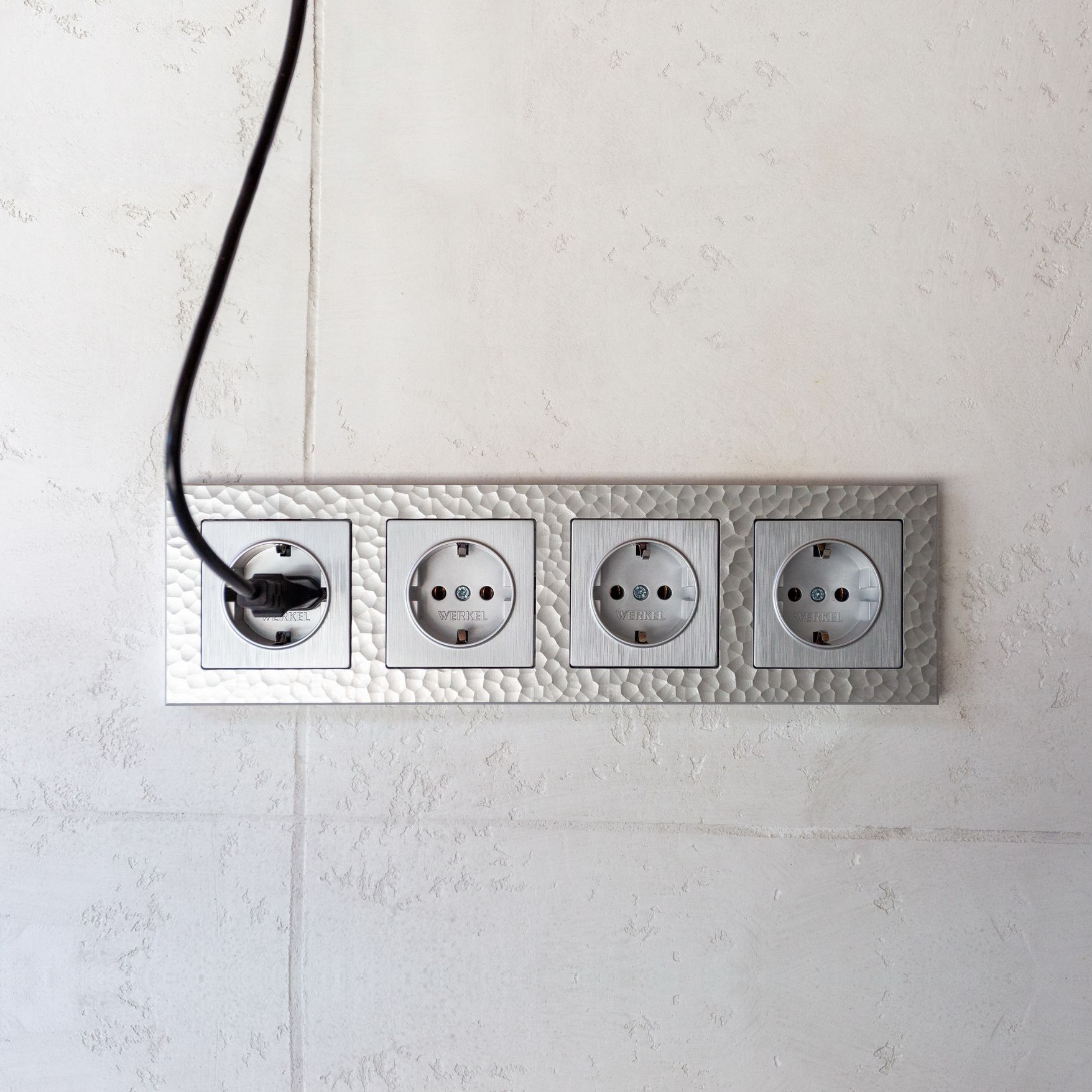 Рамка на 4 поста Werkel Hammer (серебряный) / W0042406 / a052524