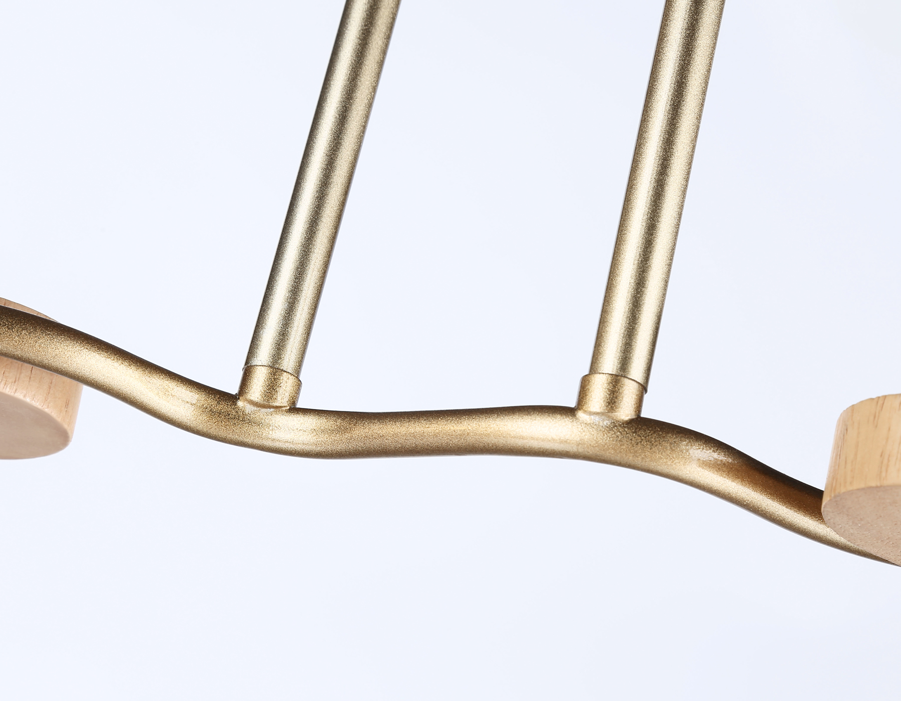 Светильник потолочный Ambrella TR80162/2 BK/GD черный/золото E27/2 max 40W 550*360*220