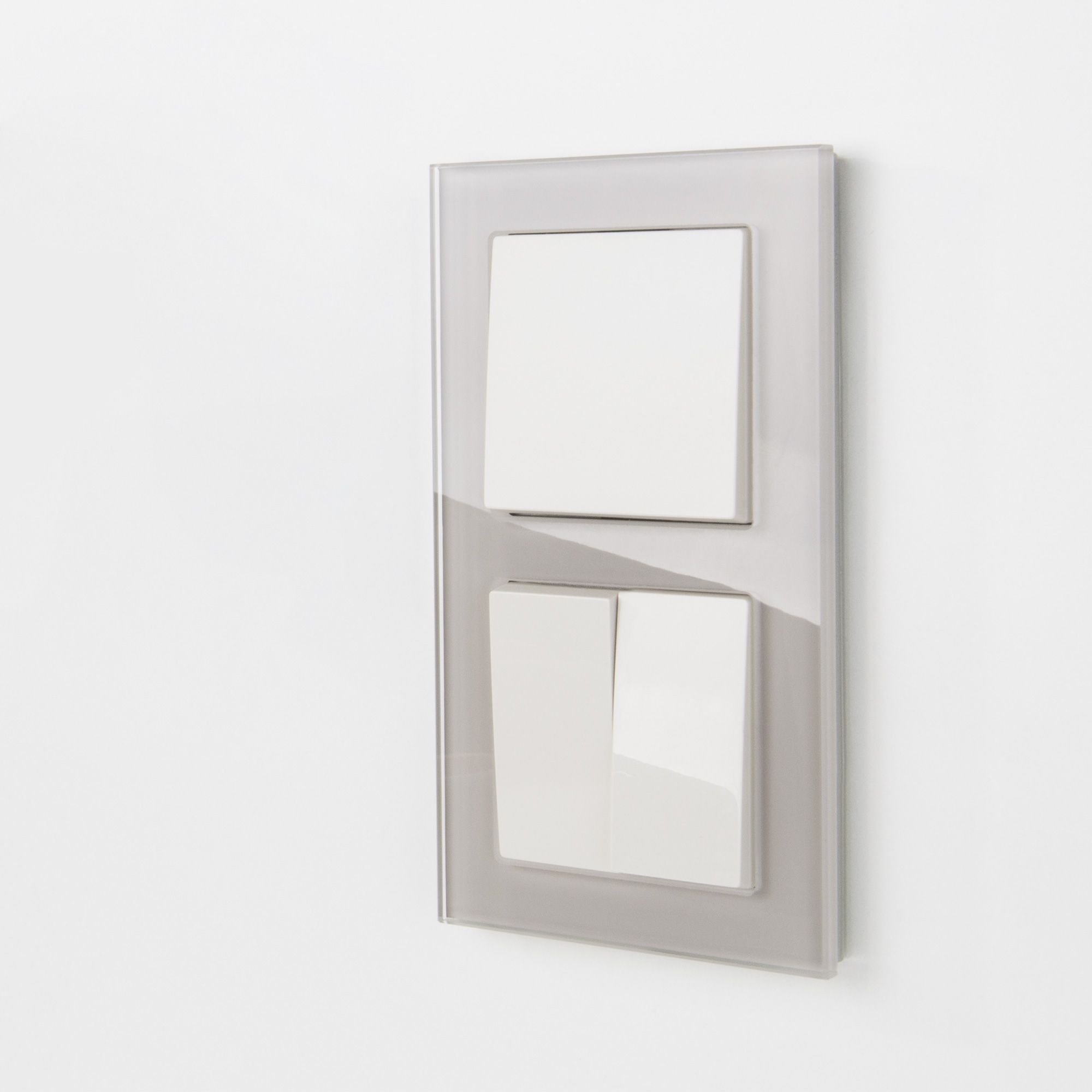 Рамка WERKEL Favorit на 2 поста (дымчатый, стекло) WL01-Frame-02 / W0021117 / a030786