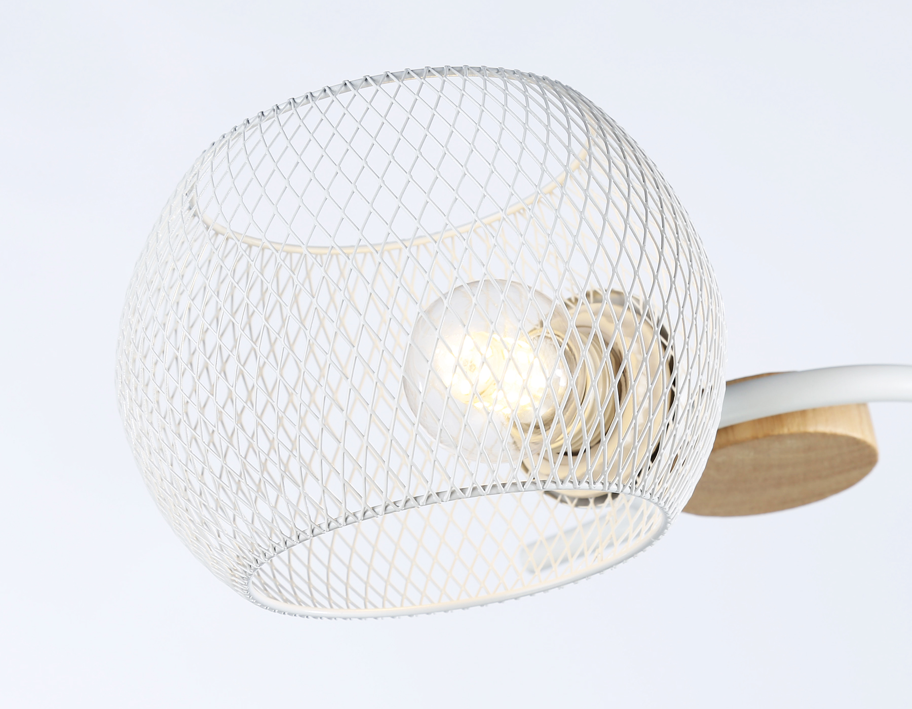 Светильник потолочный Ambrella TR80161/2 WH белый E27/2 max 40W 550*360*220 Светильник потолочный Ambrella TR80161/2 WH белый E27/2 max 40W 550*360*220