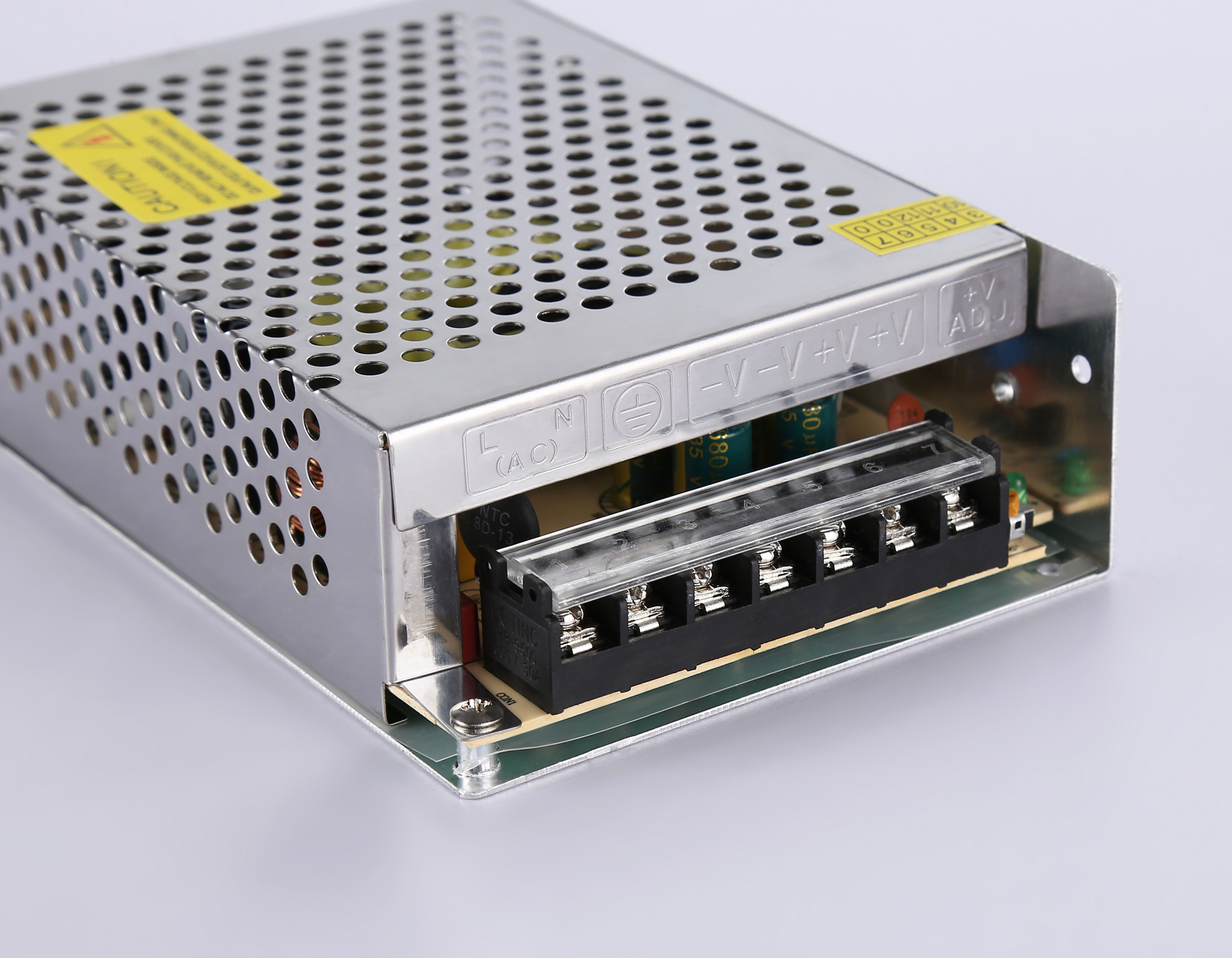 GS9604 блок питания 24V 100W 4.2A IP20 90-260V 110*78*37 GS9604 блок питания 24V 100W 4.2A IP20 90-260V 110*78*37