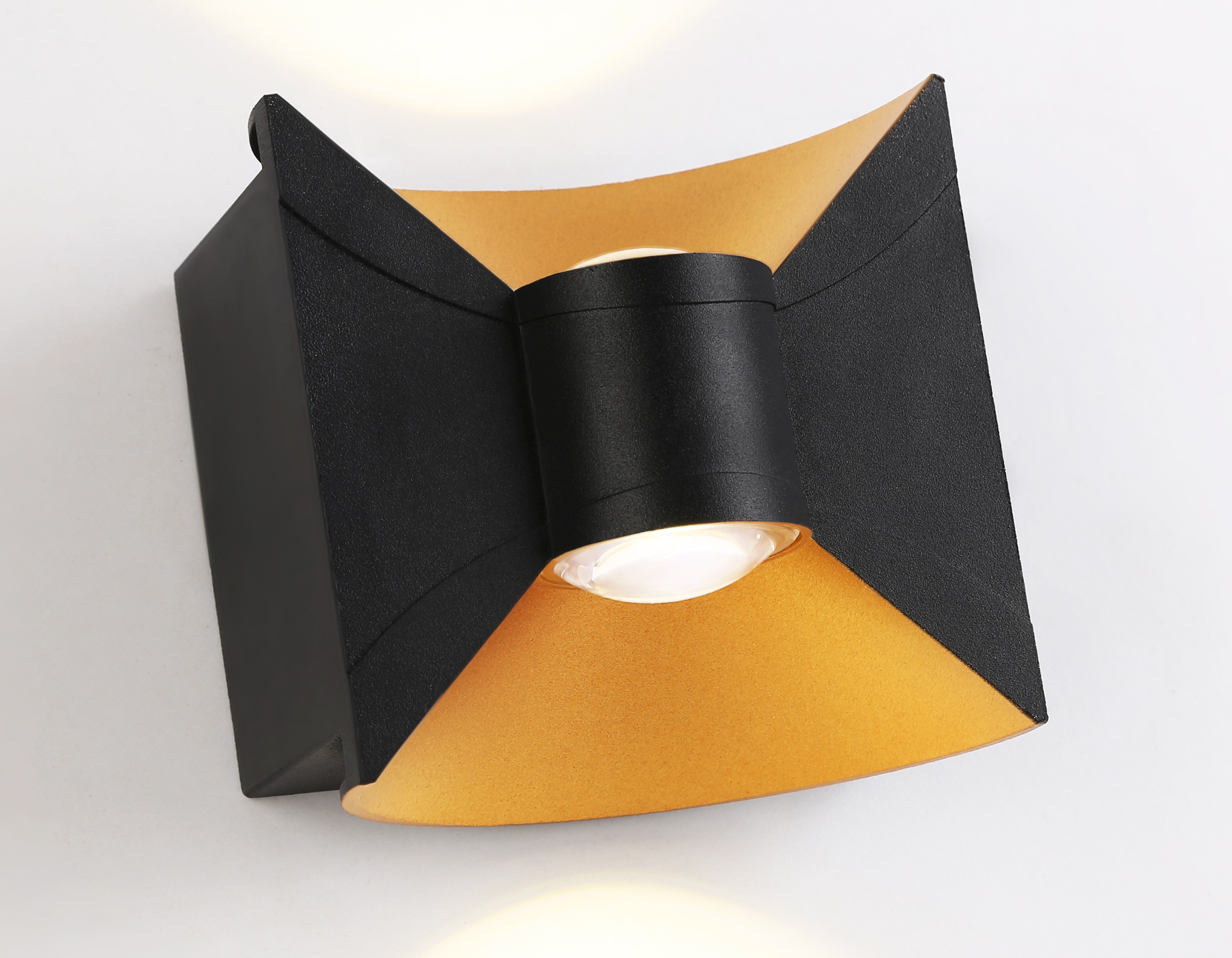 Уличный настенный LED светильник Ambrella ST4472 BK/GD черный/золото LED 4200K 6W IP54 92*98*55