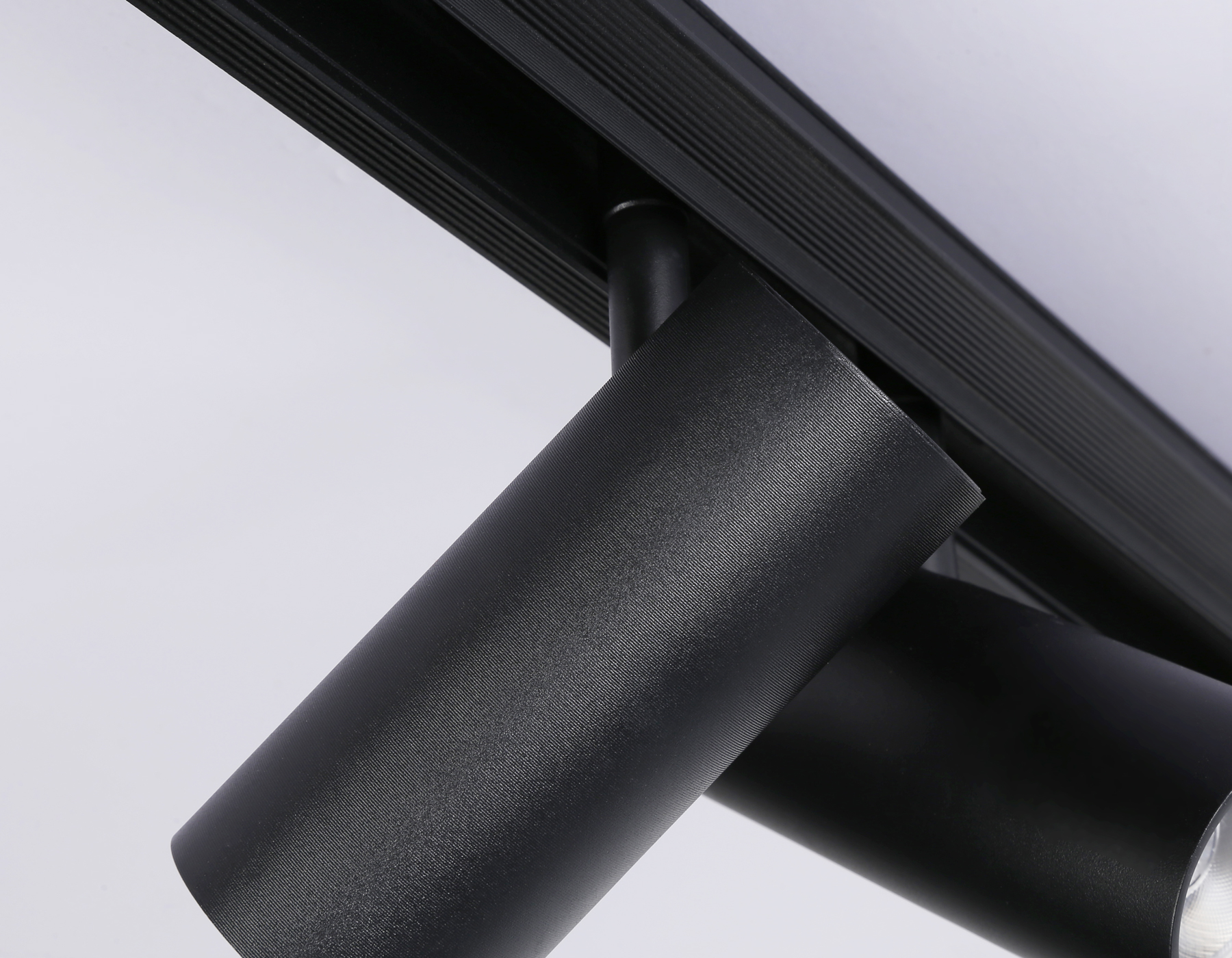 GL3902/2 BK черный LED 20W 4200К 48V 24° 180*45*182