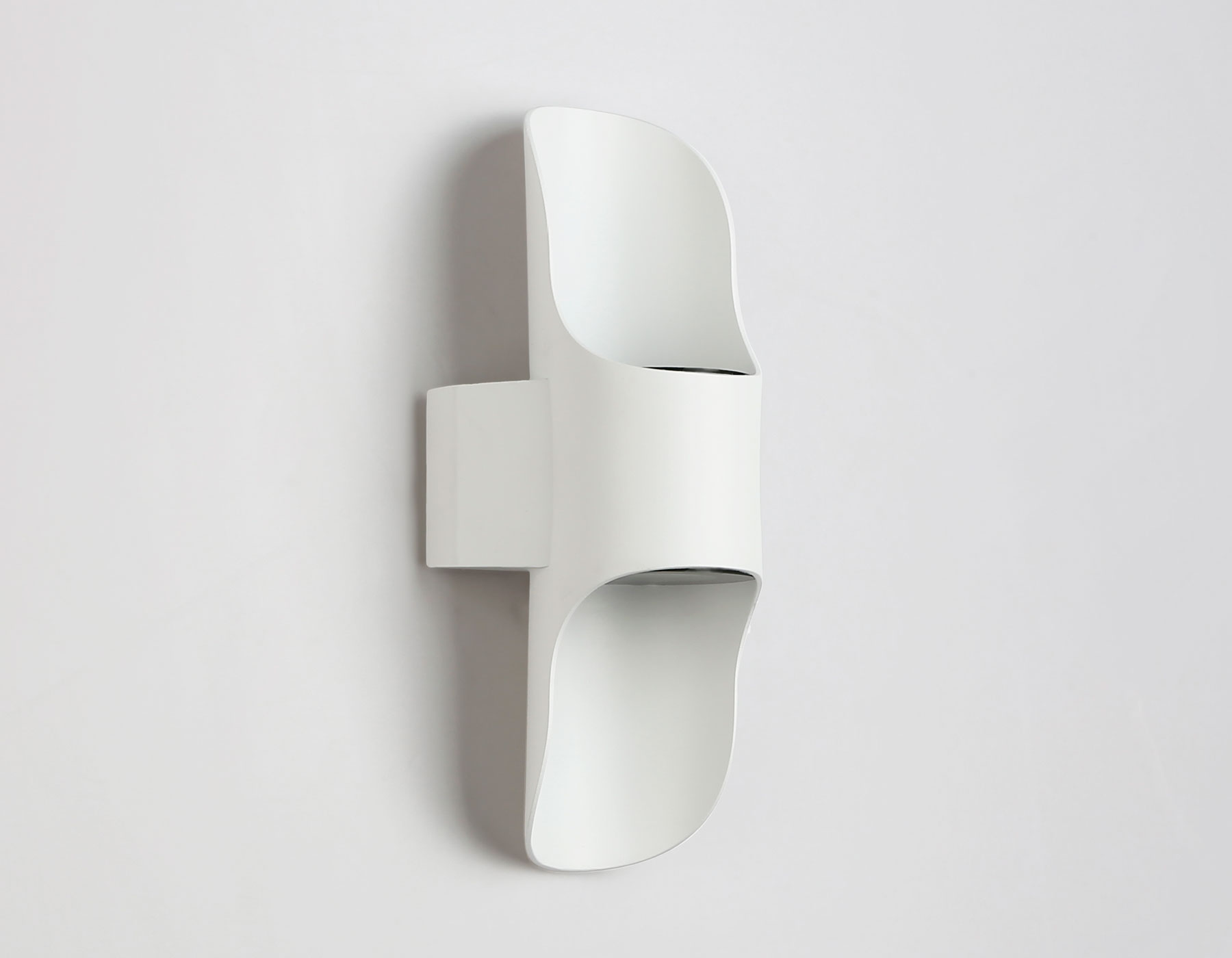 Уличный настенный LED светильник Ambrella ST4533 WH белый LED 4200K 8W IP54 220*66*100