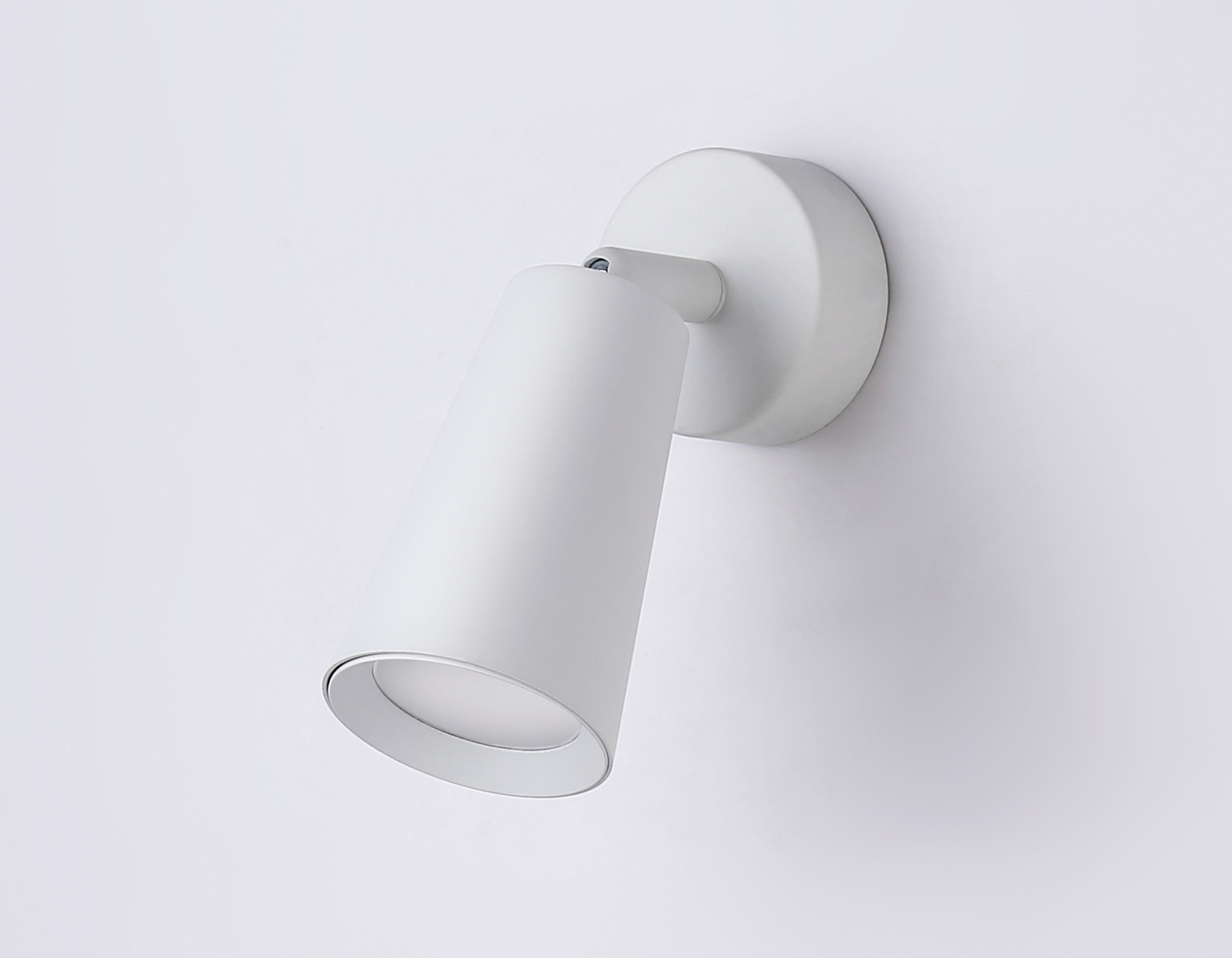 Накладной поворотный спот Ambrella TA13133 WH белый GU10 max 12W D60*L95*H90