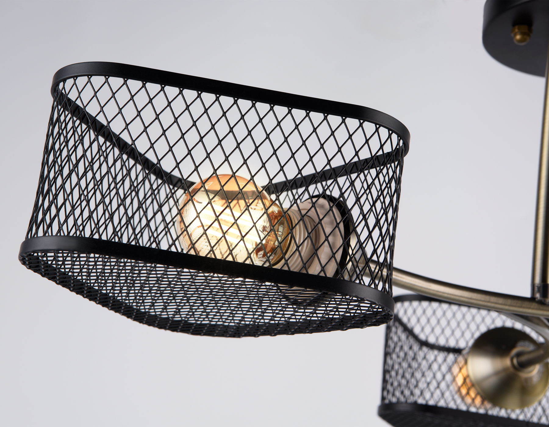 Светильник подвесной Ambrella TR80171/3 SB/BK бронза/черный E27/3 max 40W D600*215 Светильник подвесной Ambrella TR80171/3 SB/BK бронза/черный E27/3 max 40W D600*215