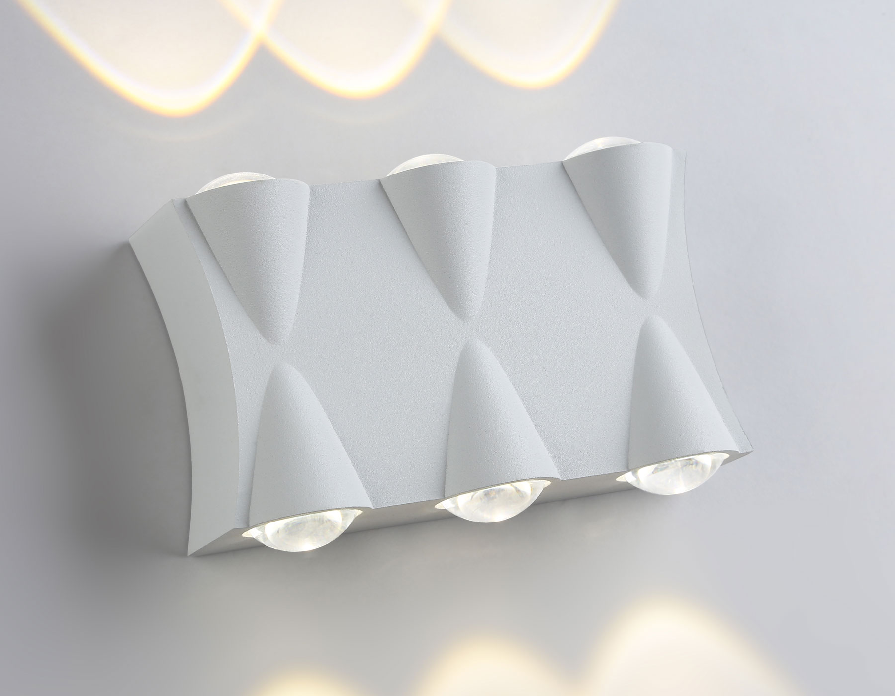 Уличный настенный LED светильник Ambrella ST4485/6 WH белый LED 4200K 6W IP54 140*80*45