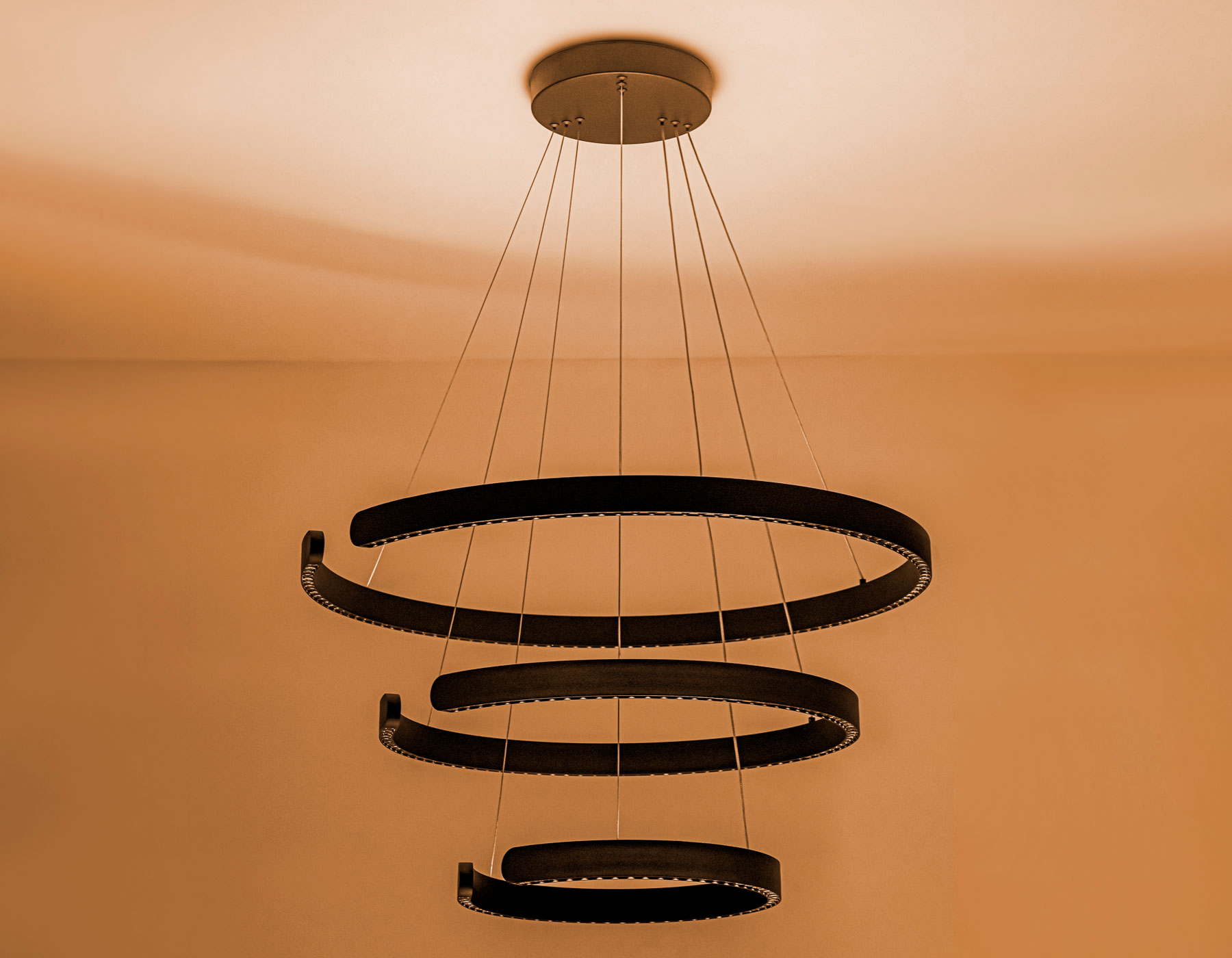 Подвесной LED светильник FL5888/3 BK черный 90W 3000K/4200K/6400K D800/600/400*1200 (без ПДУ) Подвесной LED светильник FL5888/3 BK черный 90W 3000K/4200K/6400K D800/600/400*1200 (без ПДУ)