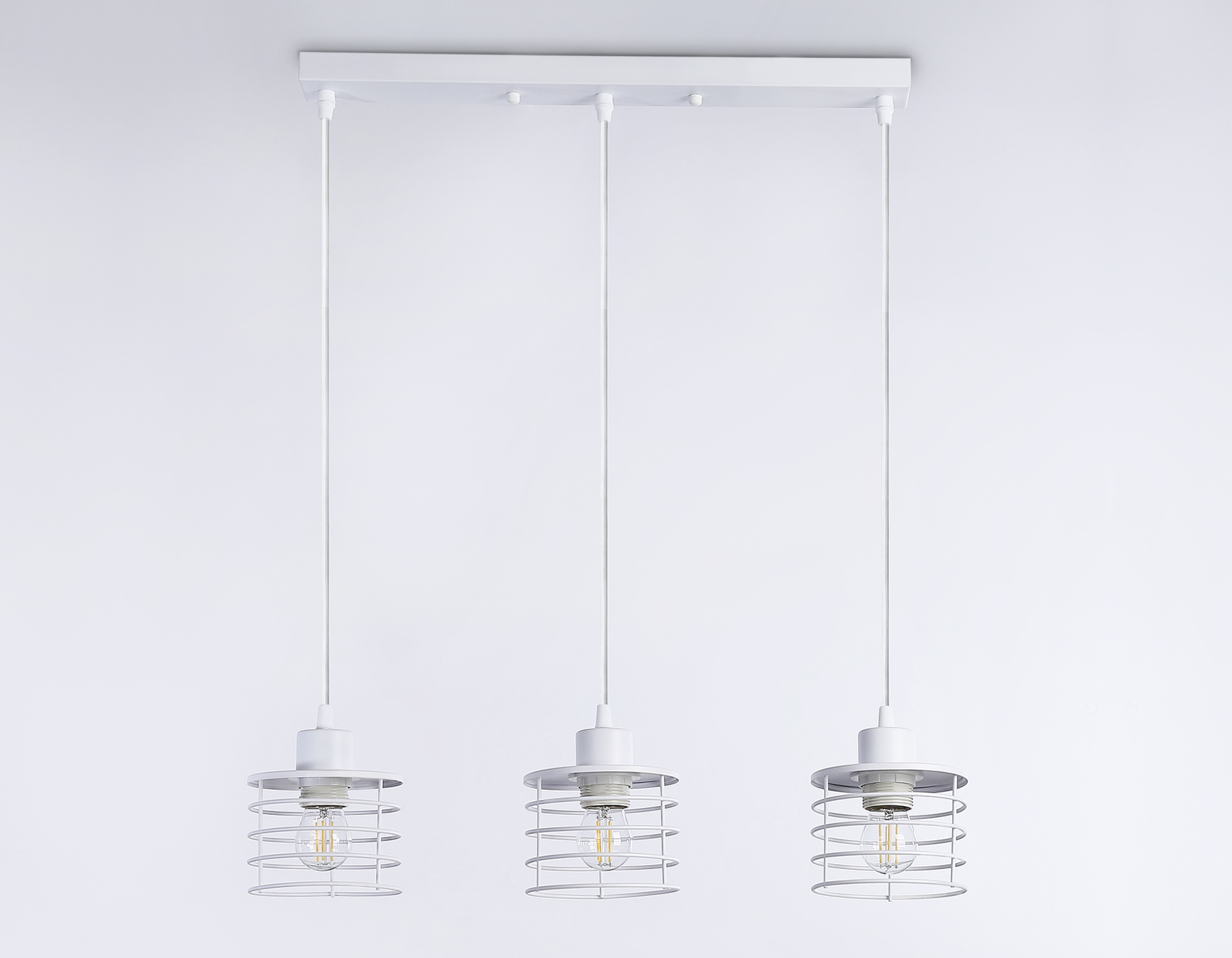 Подвесной светильник TR8072/3 WH белый E27*3 max 40W 582*120*1040 Подвесной светильник TR8072/3 WH белый E27*3 max 40W 582*120*1040