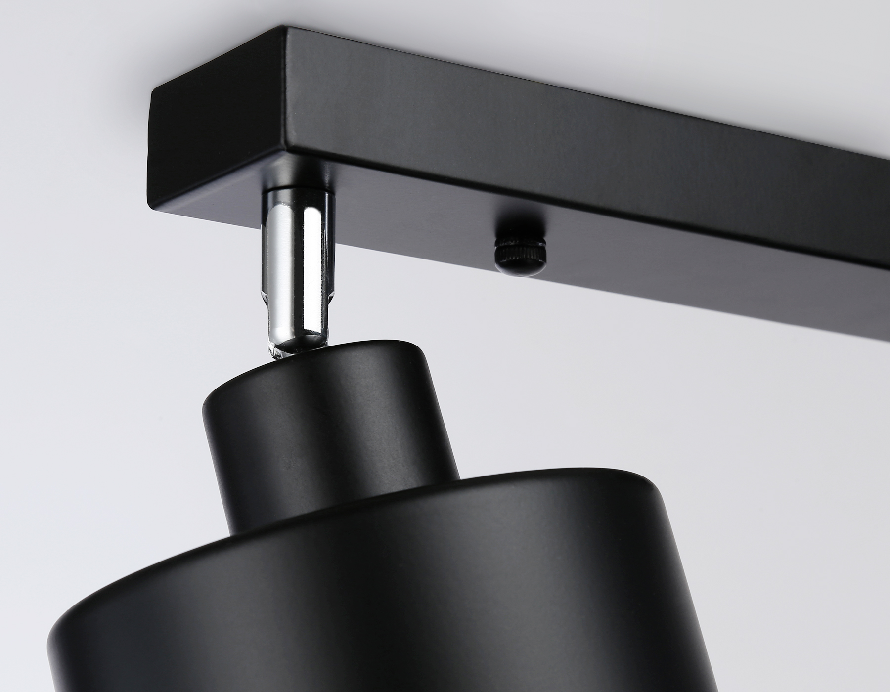 Настенно-потолочный спот Настенно-потолочный спот TR8142/2 BK черный E27*2 max 40W 340*120*180 Настенно-потолочный спот Настенно-потолочный спот TR8142/2 BK черный E27*2 max 40W 340*120*180