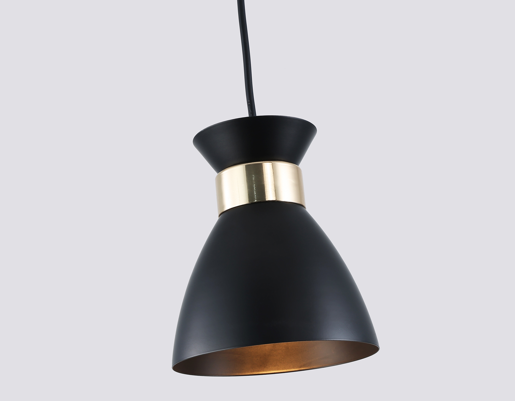 TR8468 BK/FGD черный/золото E27 max 60W D130*1000 TR8468 BK/FGD черный/золото E27 max 60W D130*1000