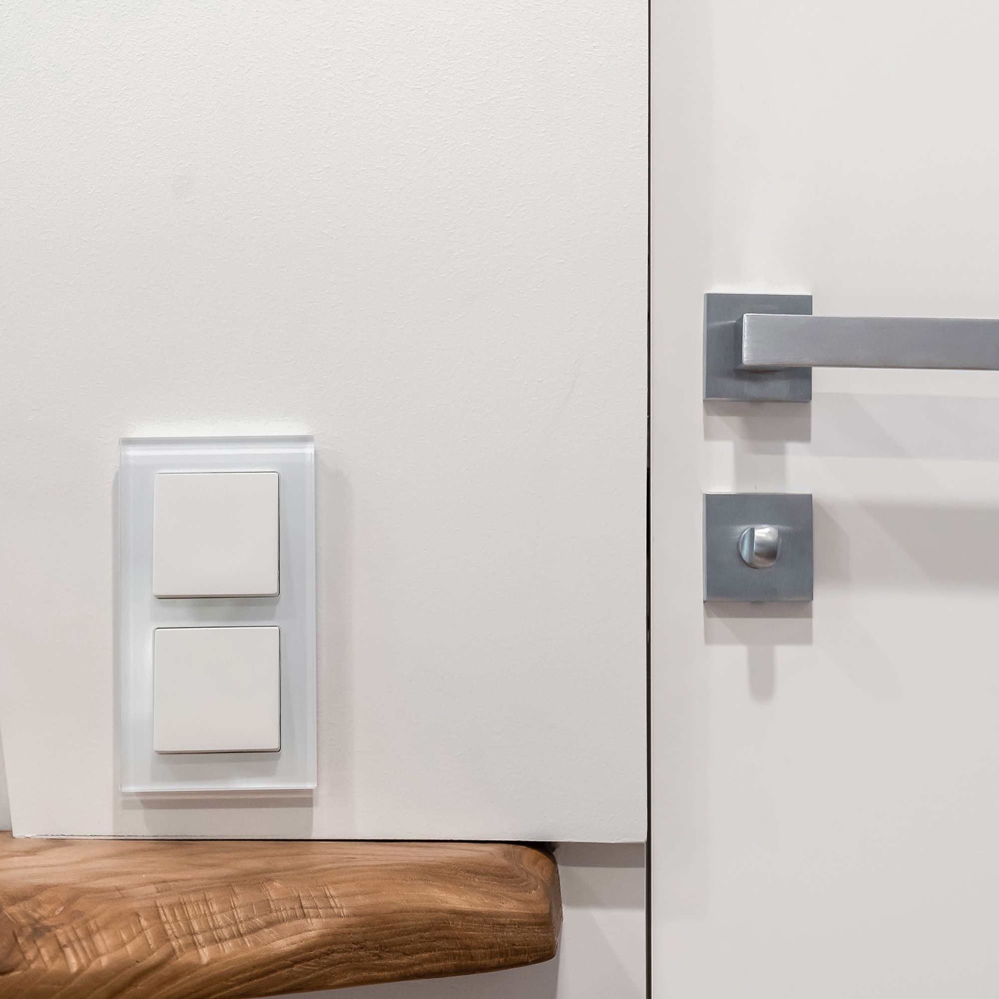 Выключатель одноклавишный WERKEL (белый) WL01-SW-1G / W1110001 / a028643