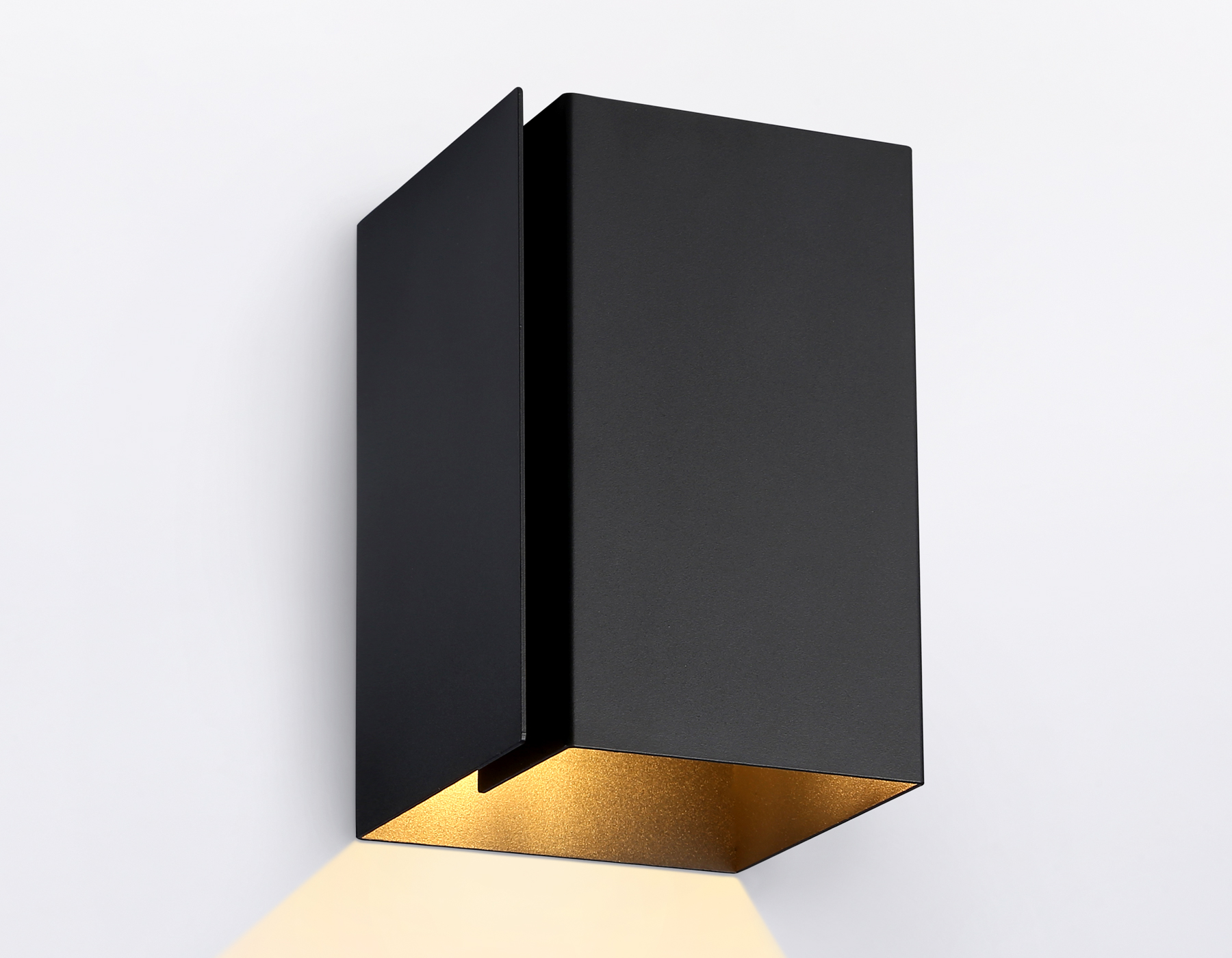 Накладной спот Ambrella TN5113 BK черный E27 max 40W 120*80*80