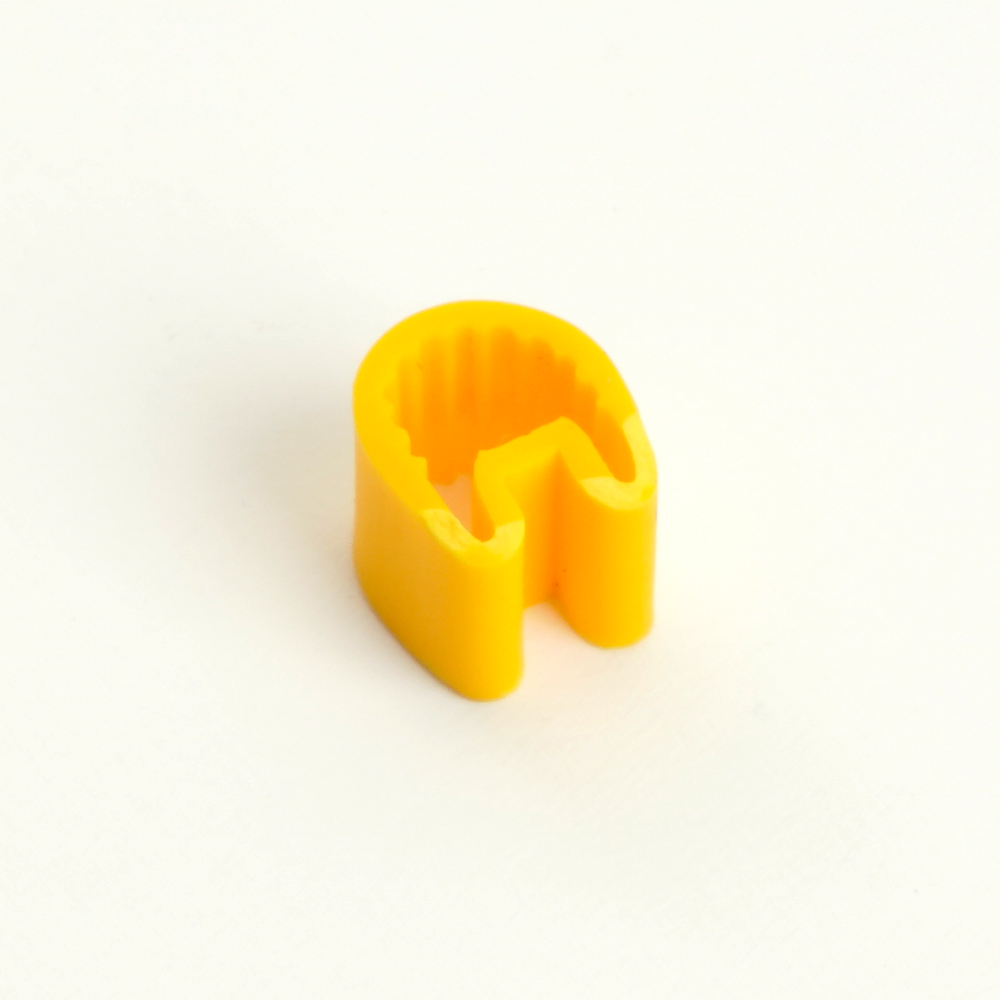 Набор кабель-маркеров "L,N,PE" STEKKER для провода сеч. до 6мм2, желтый CBMR40-S2 (DIY упак 6 отрез по30 шт)