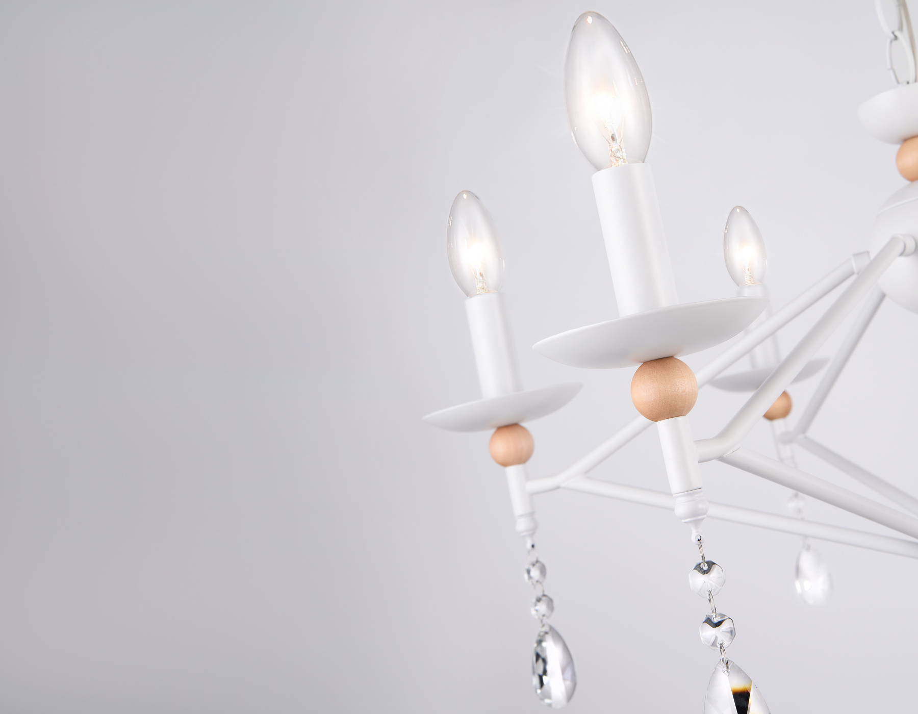 Светильник подвесной Ambrella TR9596/6 WH белый E14/6 max 40W D660*880