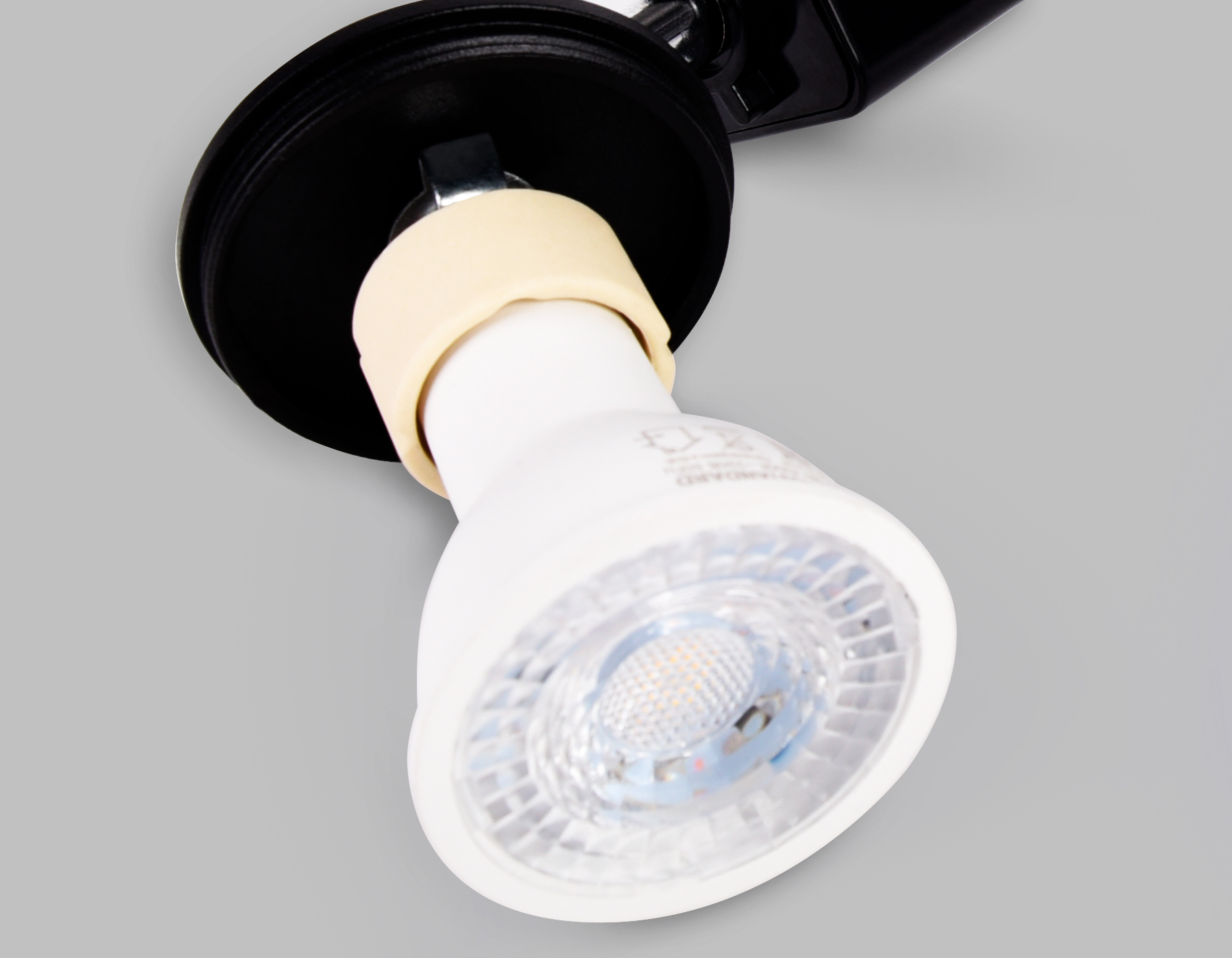 Трековый однофазный светильник со сменной лампой Ambrella GL5123 BK черный GU10 max 12W