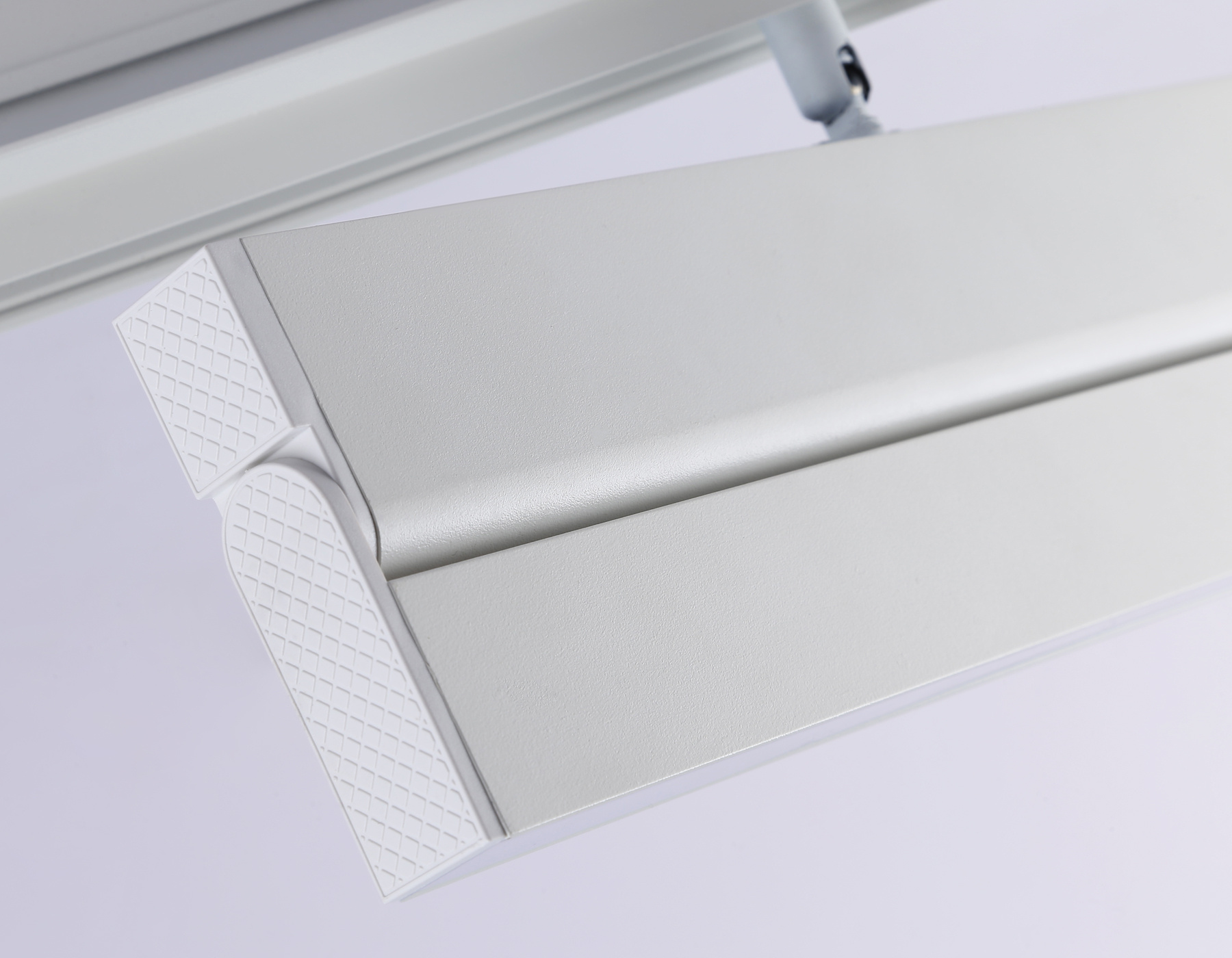 Светильник трековый Ambrella Magnetic GL4065 WH белый 18W 4200K 48V 325*22*45