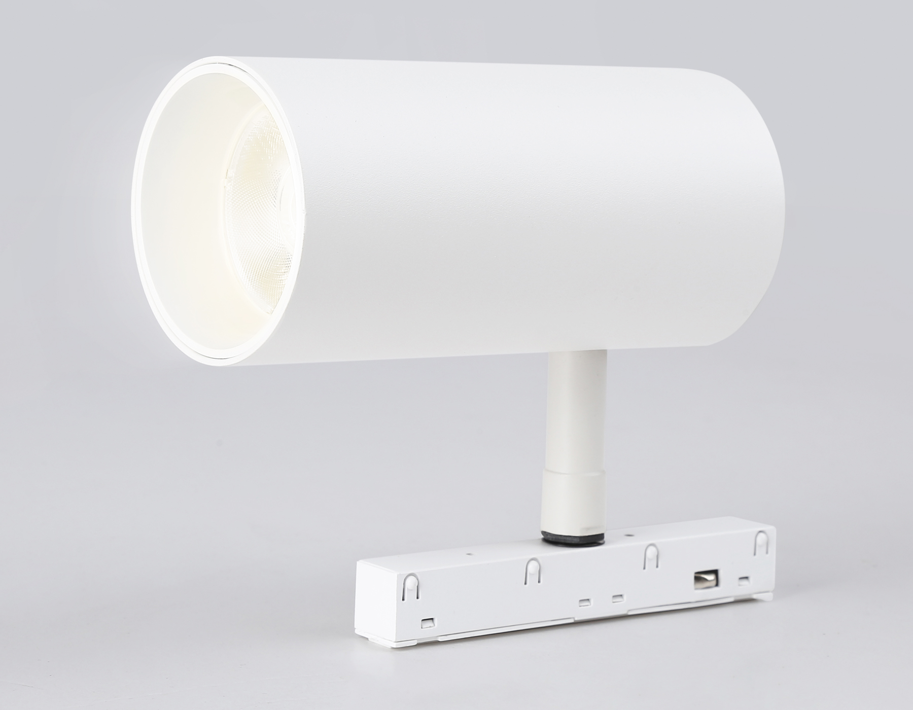 Трековый низковольтный светильник GL3838 WH белый IP20 20W 4200K 48V 24° D67*138