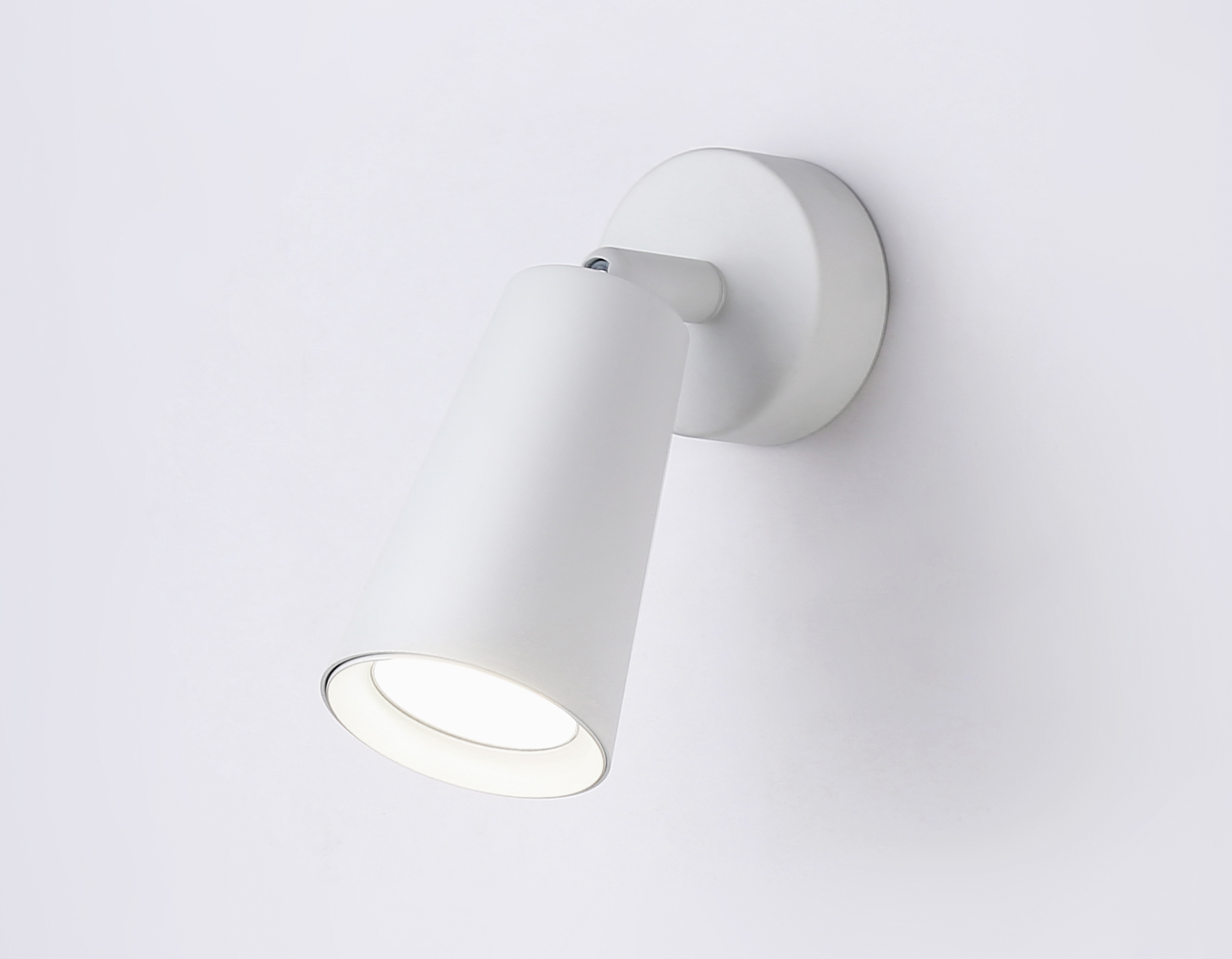 Накладной поворотный спот Ambrella TA13133 WH белый GU10 max 12W D60*L95*H90