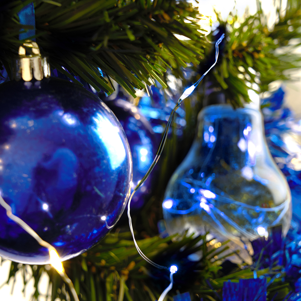 Светодиодная гирлянда Feron CL580 фигурная, статичная, 3м +0.5м 2700K ,с питанием от батареек, прозрачный шнур Светодиодная гирлянда Feron CL580 фигурная, статичная, 3м +0.5м 2700K ,с питанием от батареек, прозрачный шнур