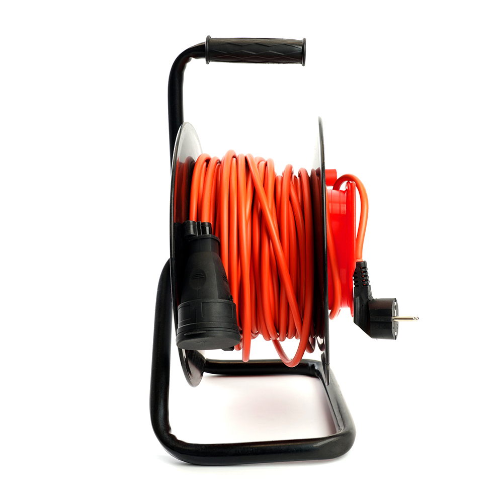 Удлинитель на пластиковой катушке STD04-10-30  1-местный с/з 3*1,5, 30м, 250В, 16А, IP44, Standart (40014)