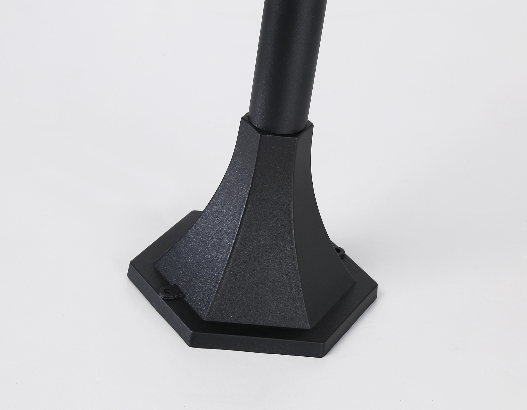 Уличный ландшафтный светильник ST2037 BK/CL черный/прозрачный IP54 E27 max 40W D150*1100