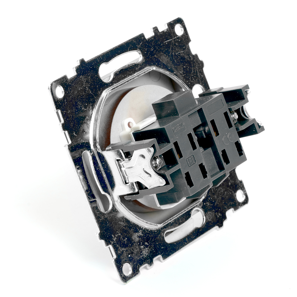 Розетка 1-местная б/з (механизм), STEKKER GLS10-7109-04, 250V, 10А с защитной шторкой, серия Катрин, шоколад