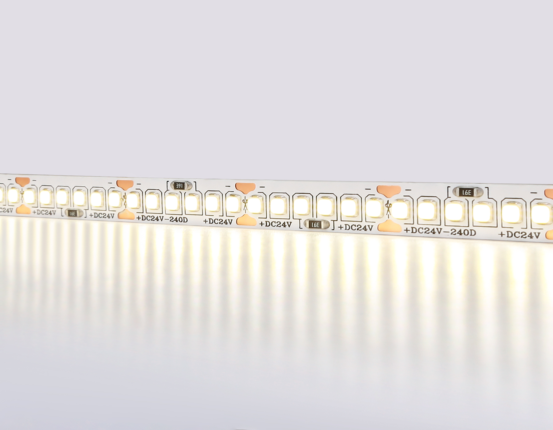 GS3302 2835 240Led/ 18W m/ 24V IP20 4500K/ 5000*10*1.2mm (2 конт.)